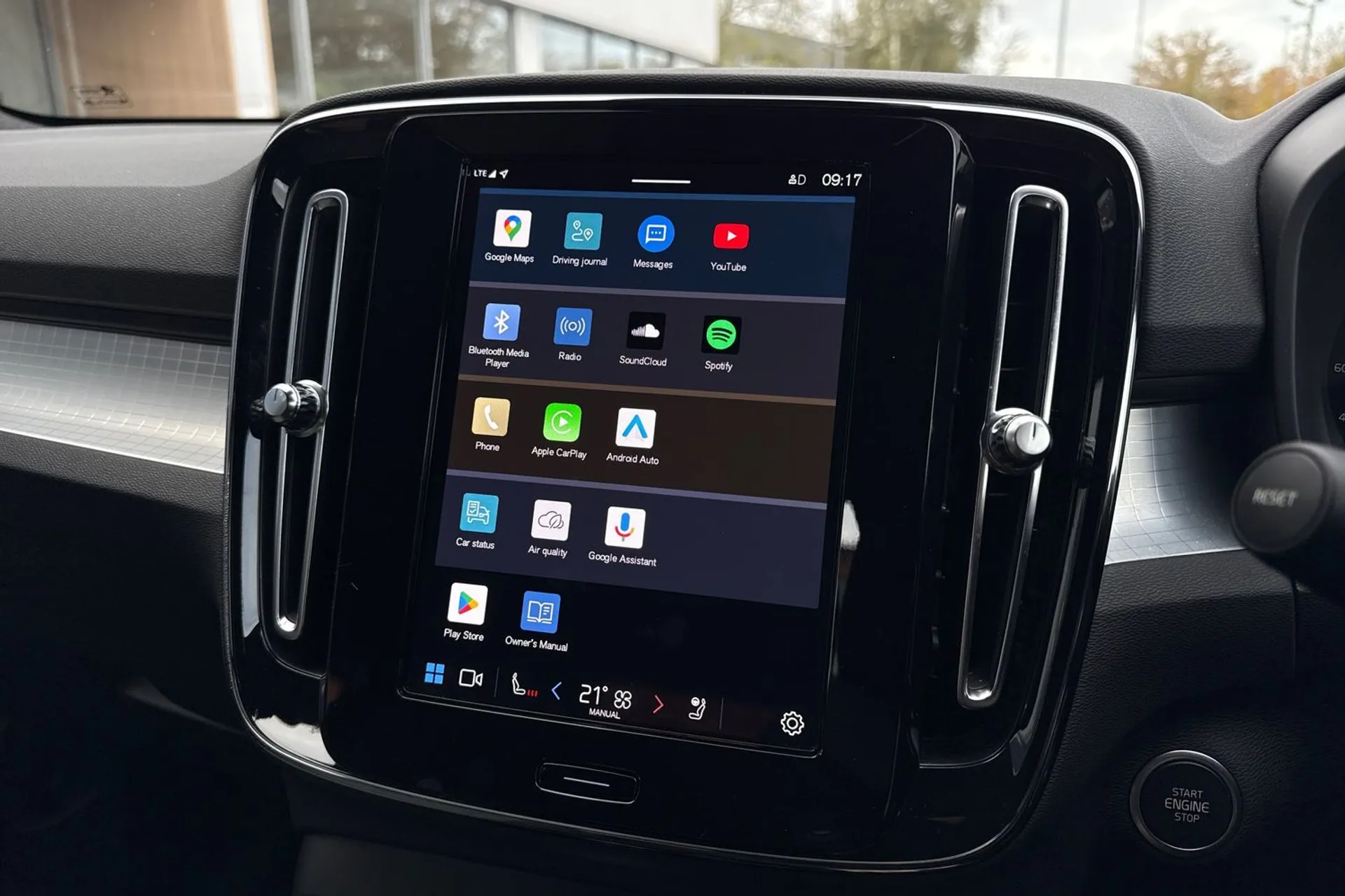 Volvo XC40 thumbnail image number 41