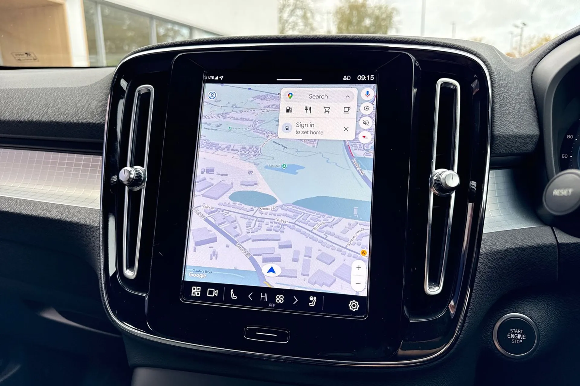 Volvo XC40 thumbnail image number 5