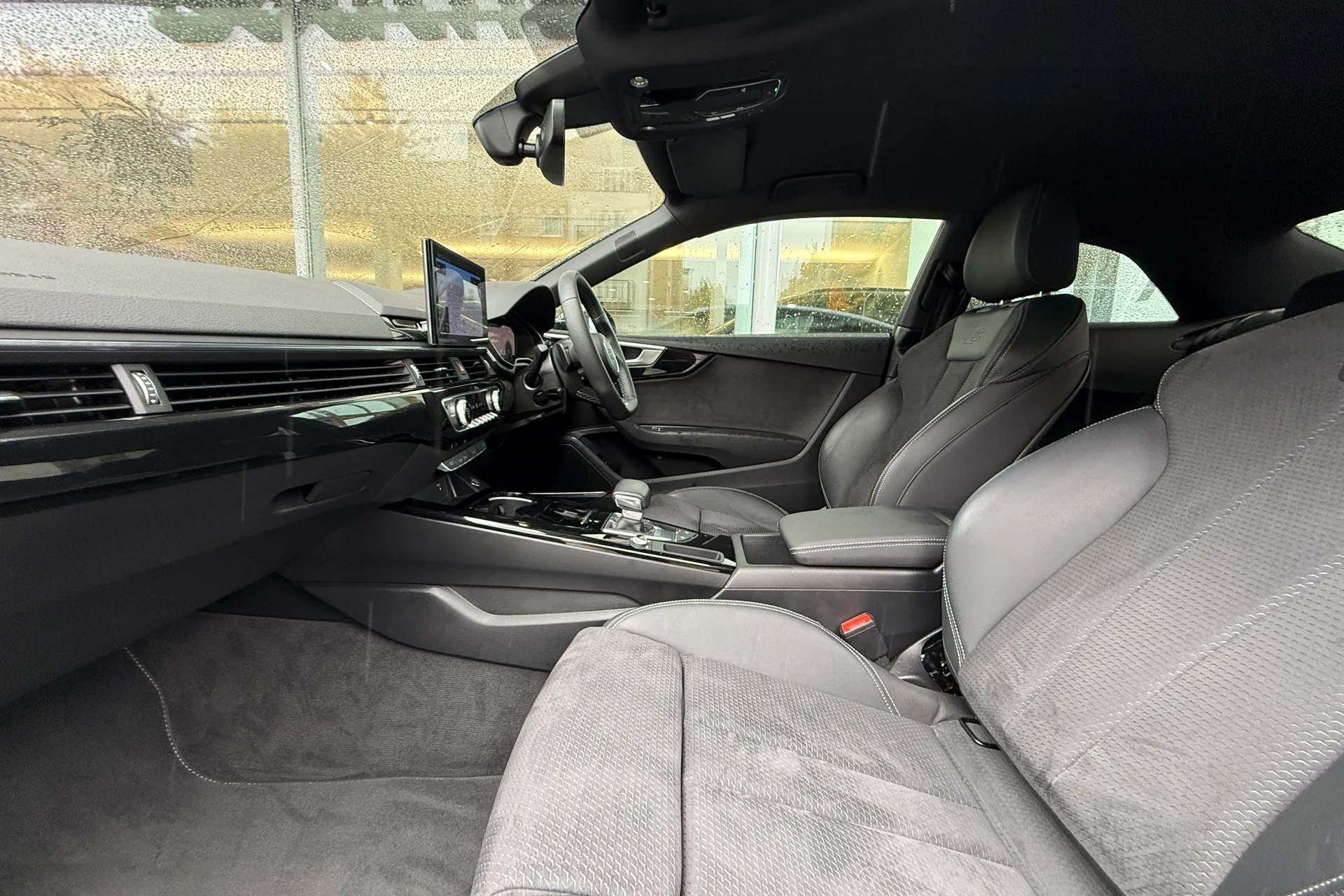 Audi A5 thumbnail image number 36