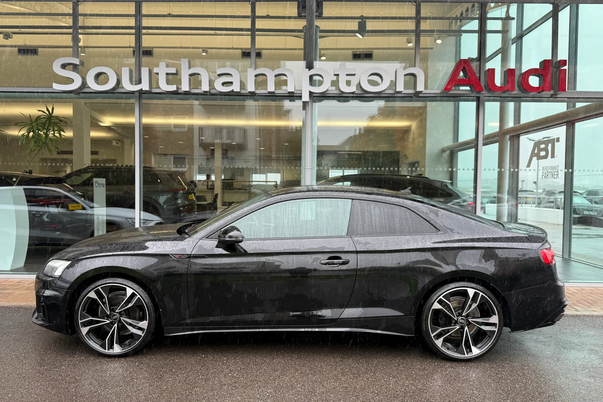 Audi A5 thumbnail image number 34