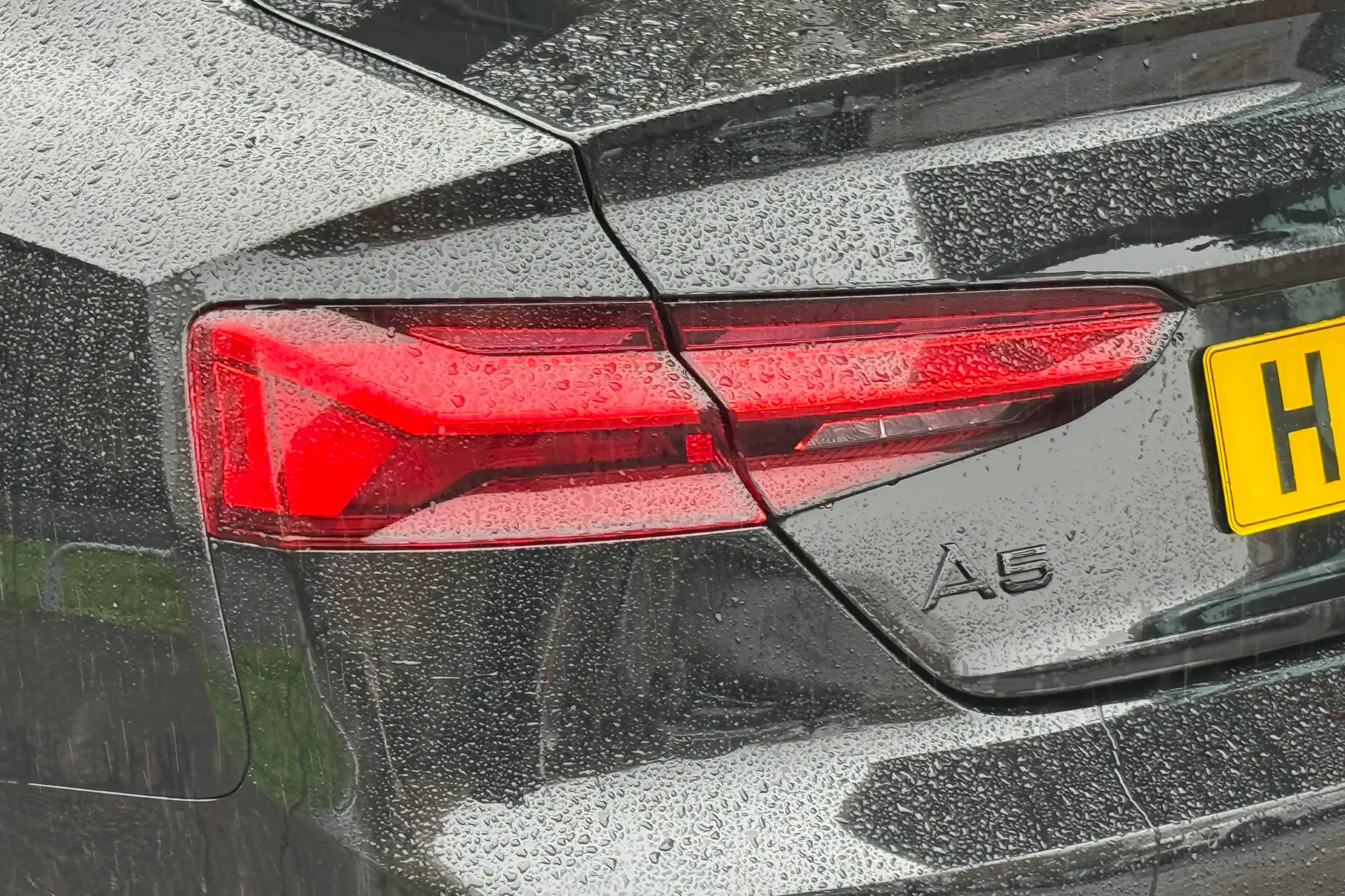 Audi A5 thumbnail image number 32