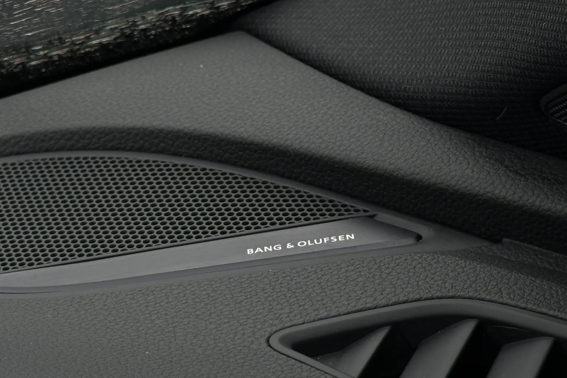Audi A5 thumbnail image number 24