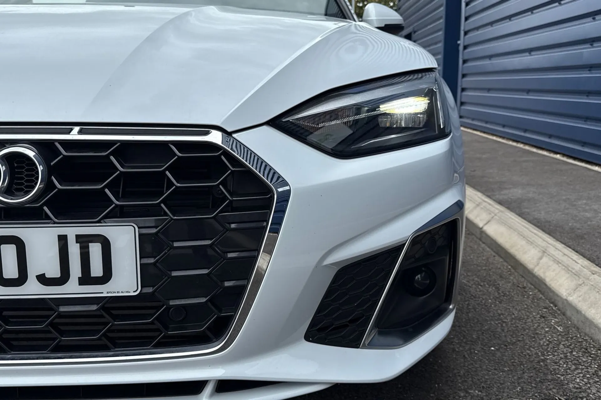 Audi A5 thumbnail image number 24