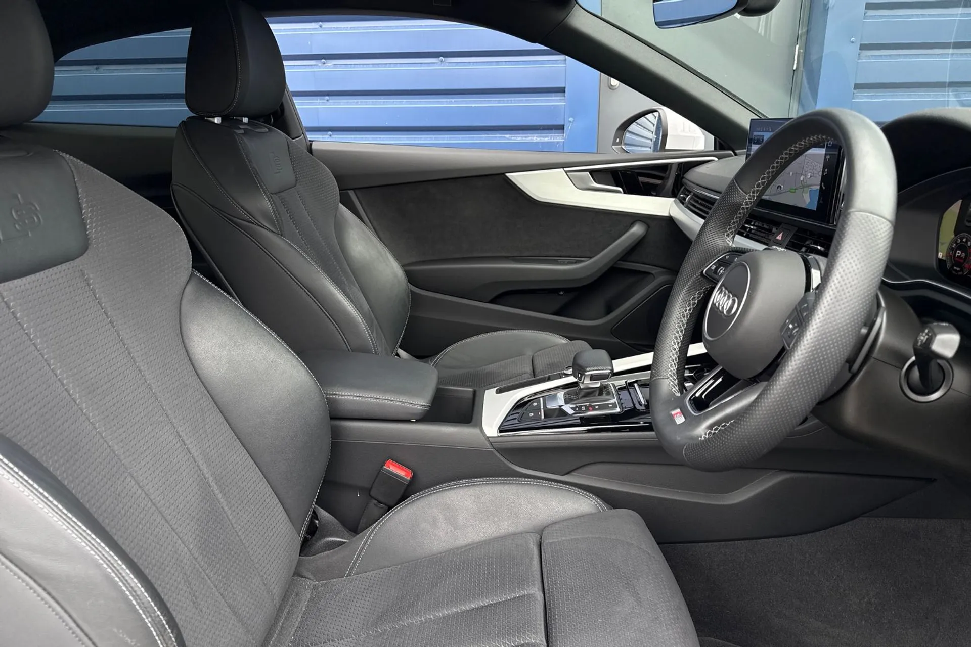 Audi A5 thumbnail image number 25