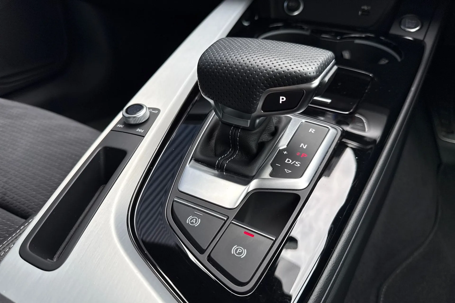 Audi A5 thumbnail image number 42