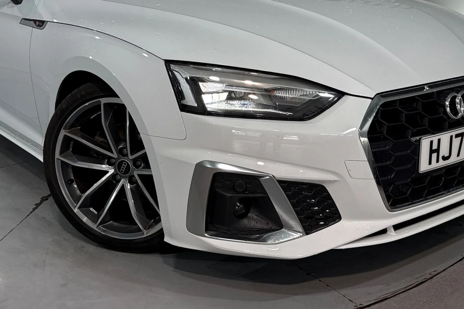 Audi A5 thumbnail image number 6