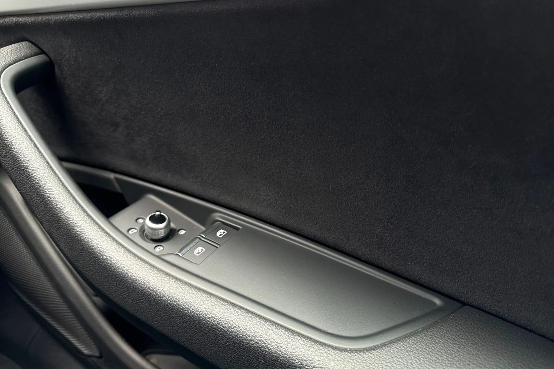 Audi A5 thumbnail image number 41