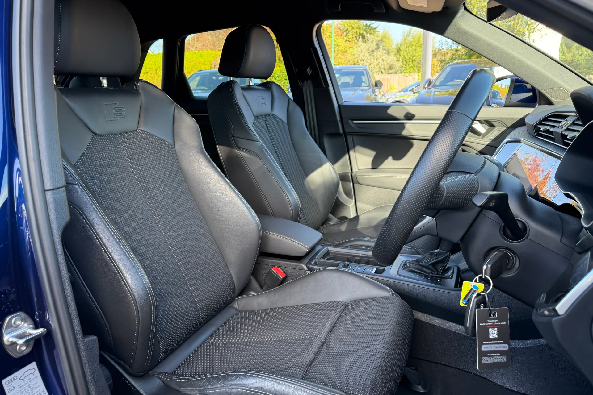 Audi Q3 thumbnail image number 27