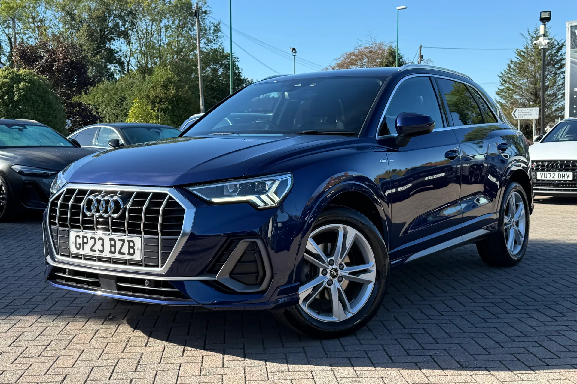 Audi Q3 thumbnail image number 26