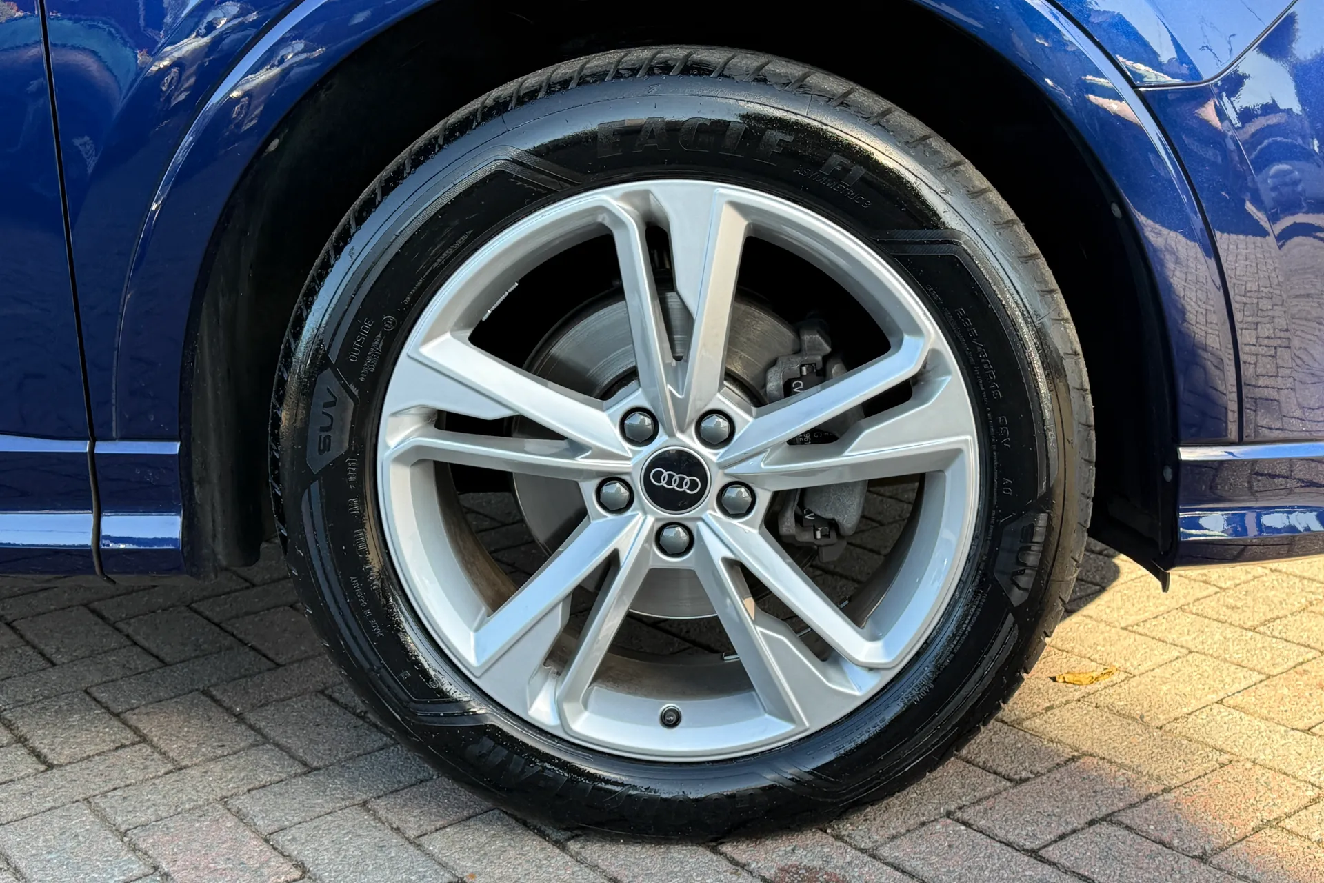 Audi Q3 thumbnail image number 47