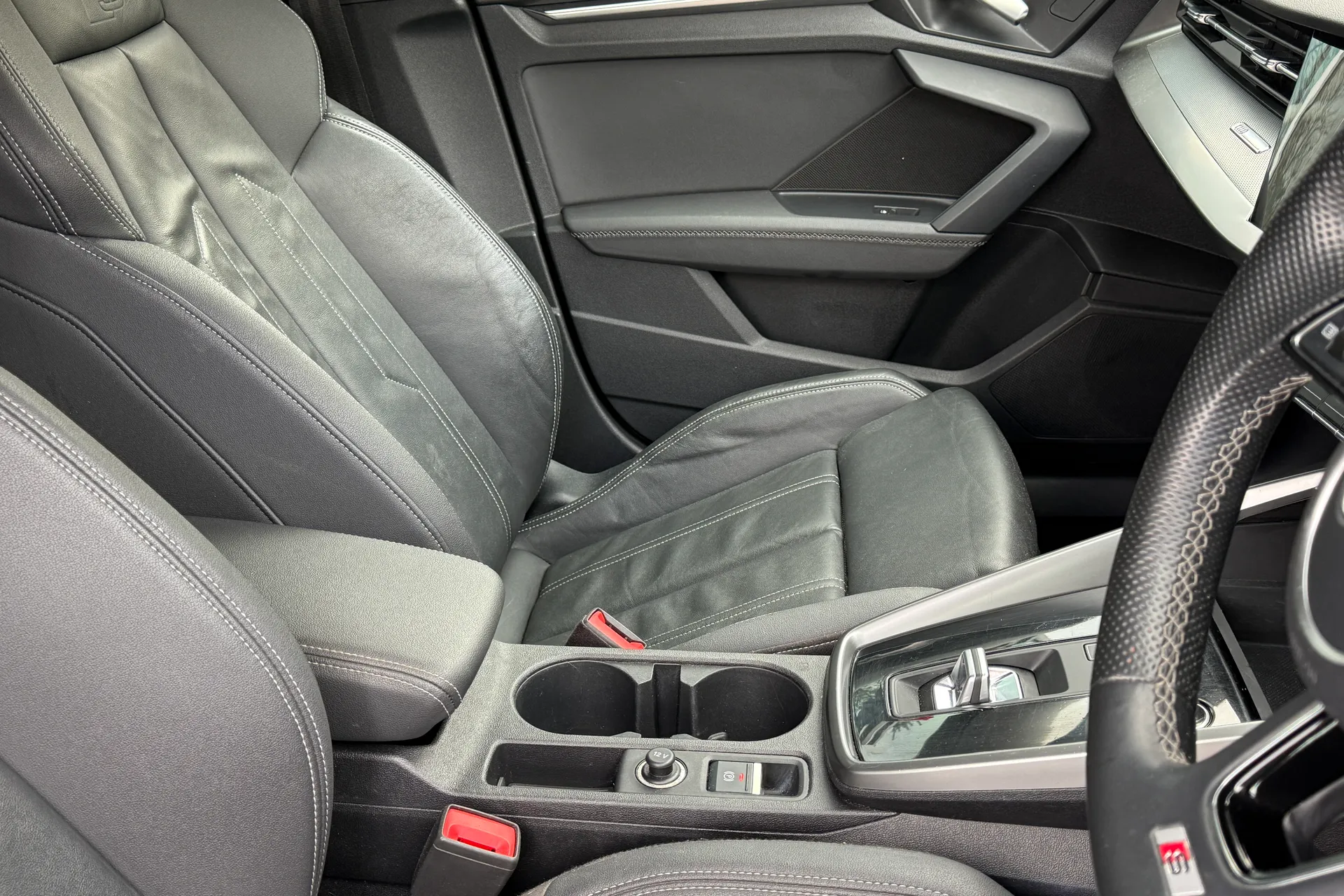 Audi A3 thumbnail image number 37