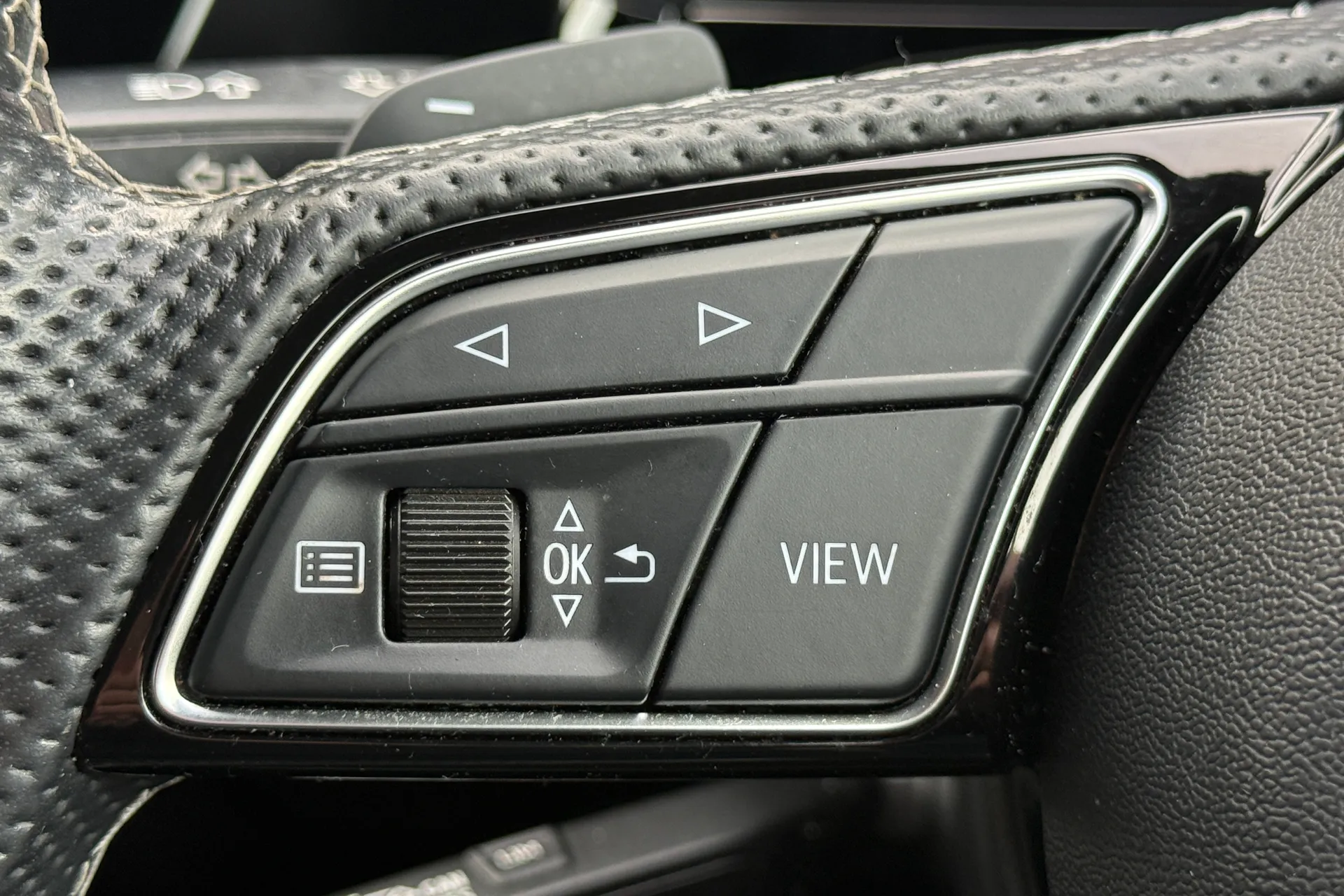 Audi A3 thumbnail image number 43