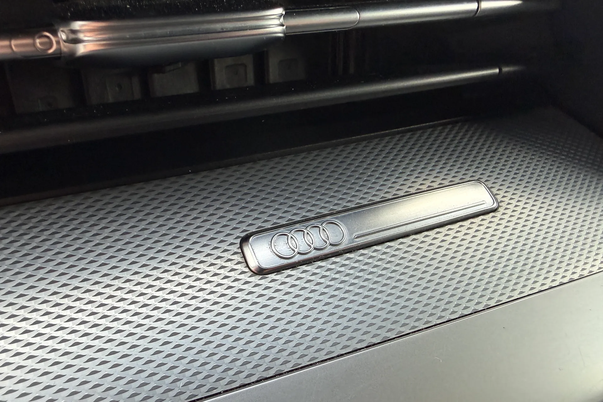 Audi A3 thumbnail image number 55