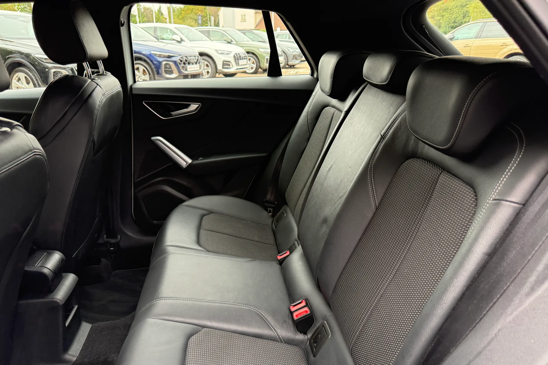 Audi Q2 thumbnail image number 40