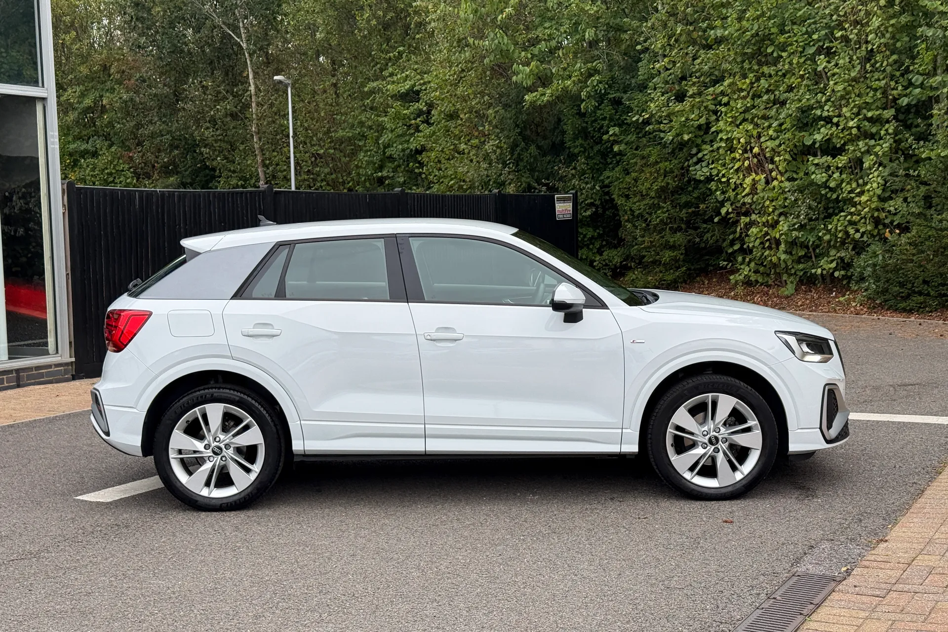 Audi Q2 thumbnail image number 23