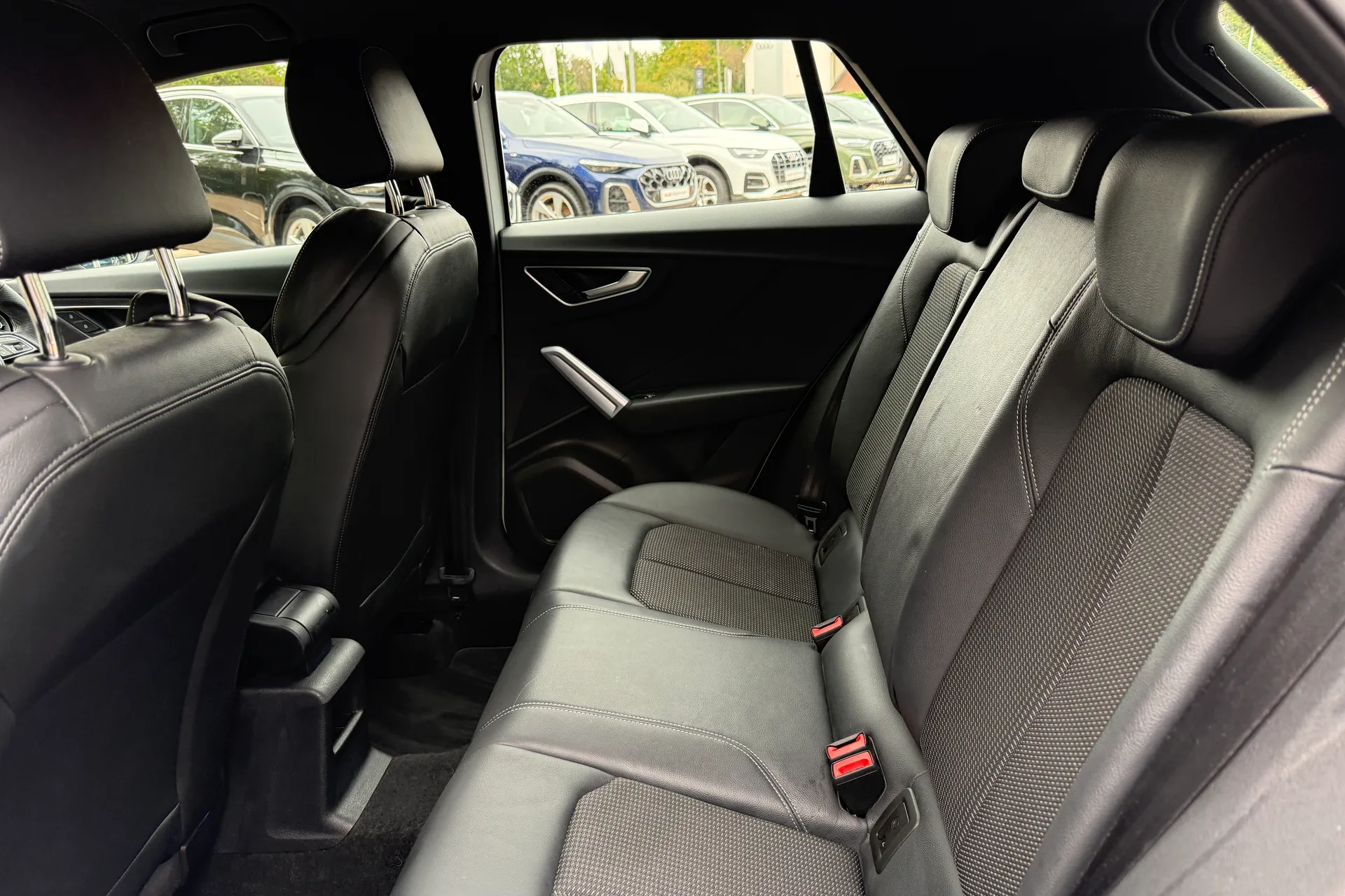 Audi Q2 thumbnail image number 41