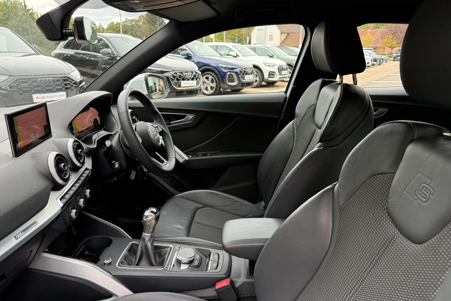 Audi Q2 thumbnail image number 44