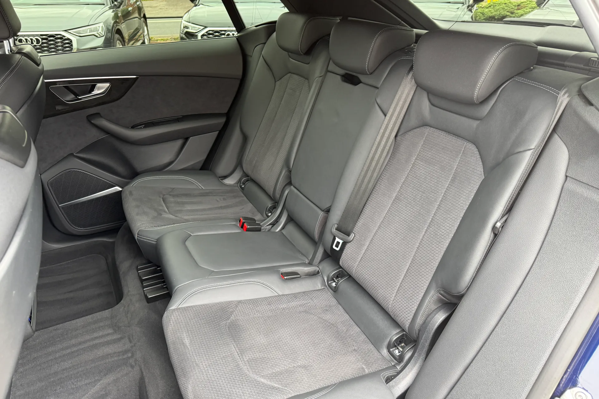 Audi Q8 thumbnail image number 45