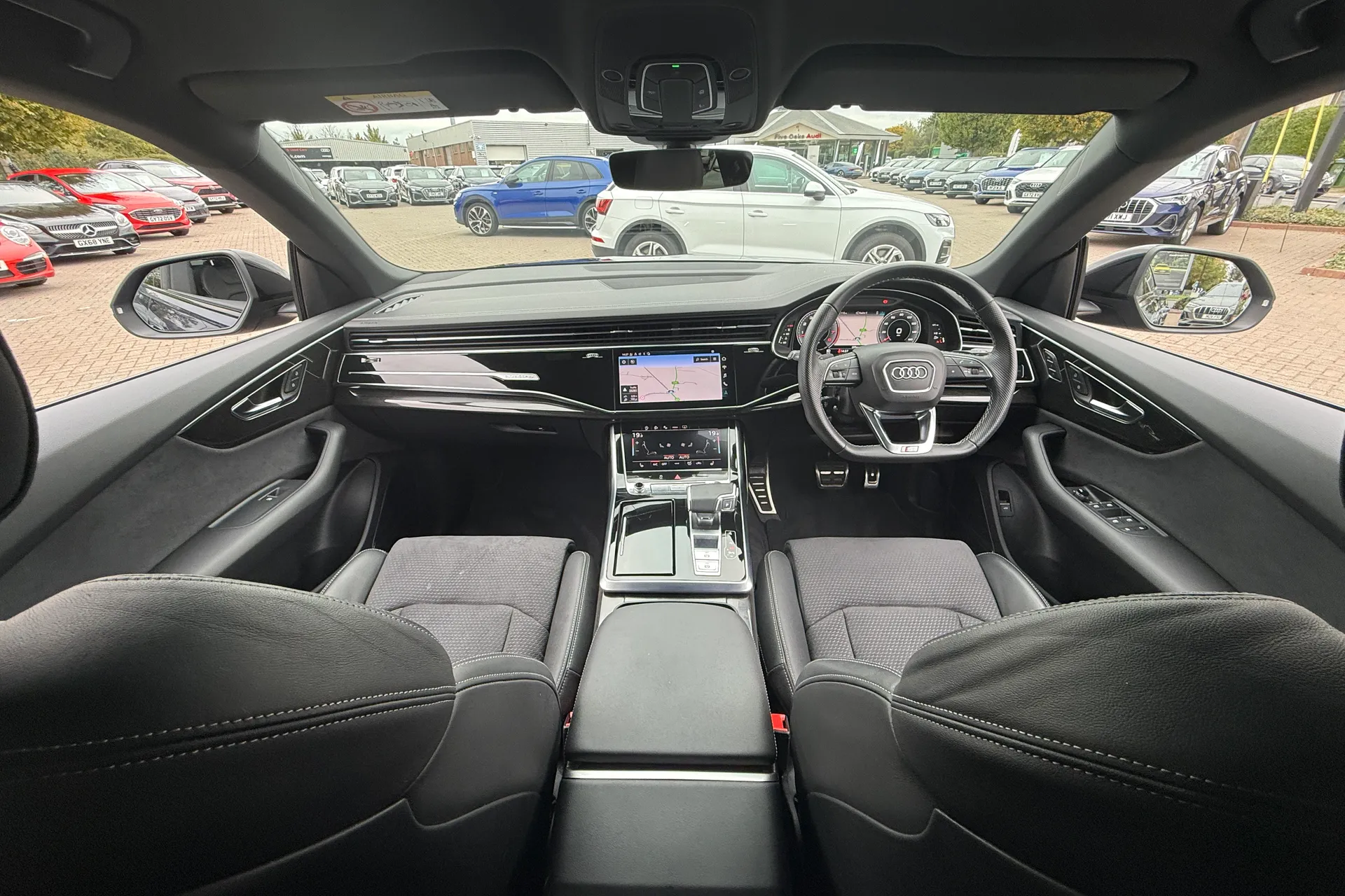 Audi Q8 thumbnail image number 3