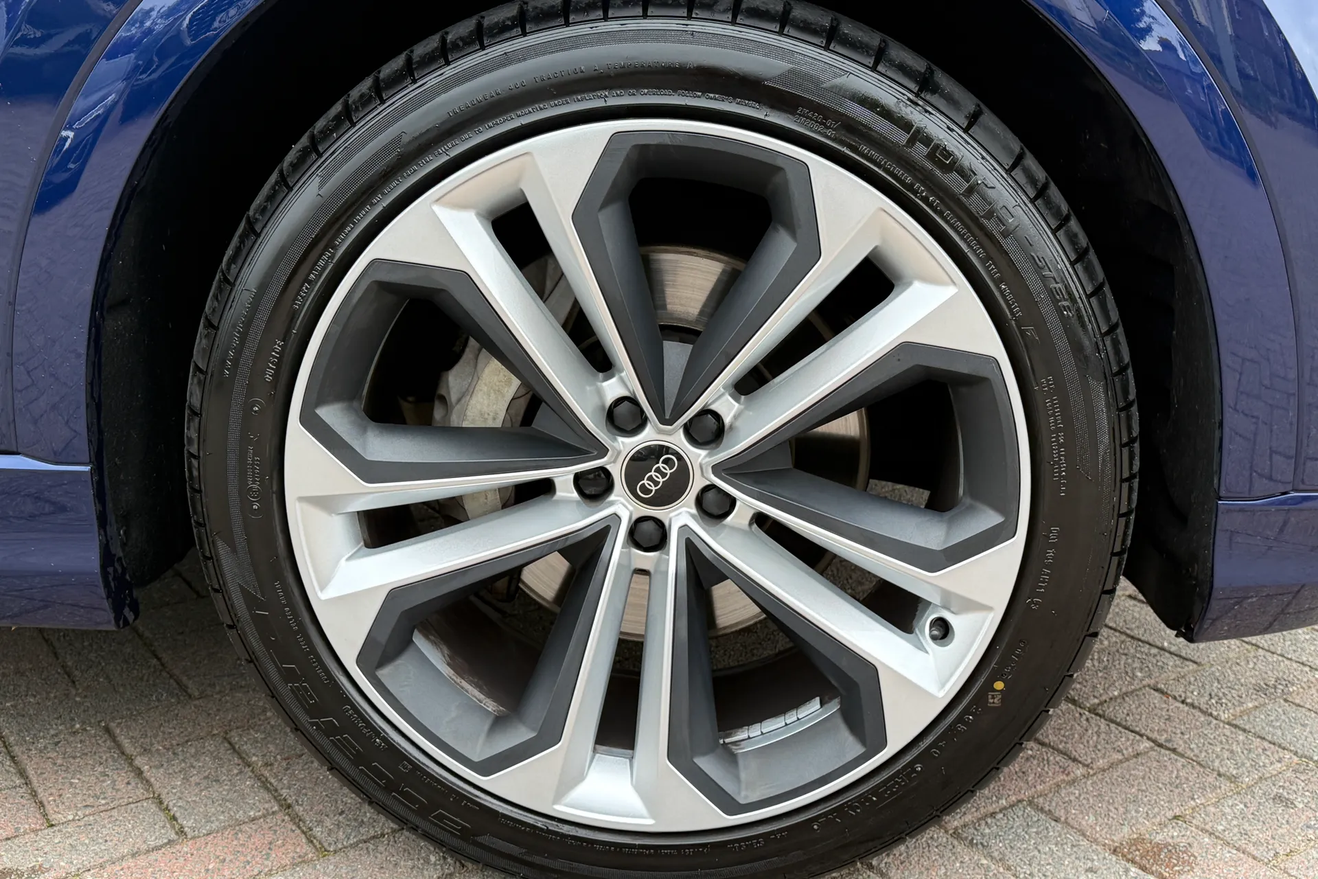 Audi Q8 thumbnail image number 52