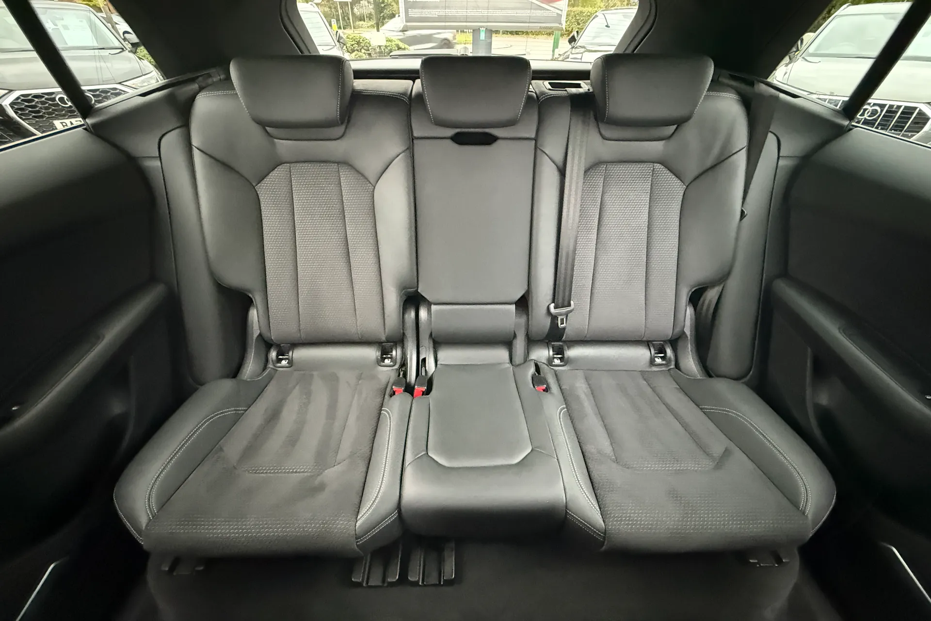 Audi Q8 thumbnail image number 40