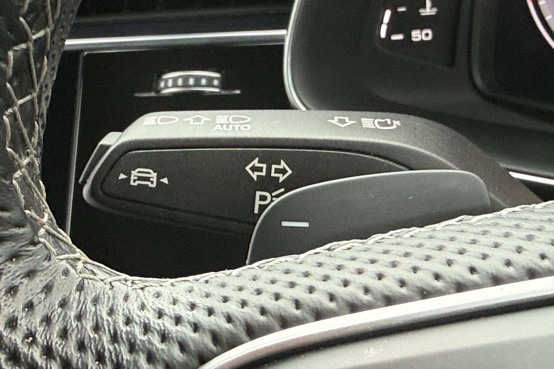 Audi Q8 thumbnail image number 20