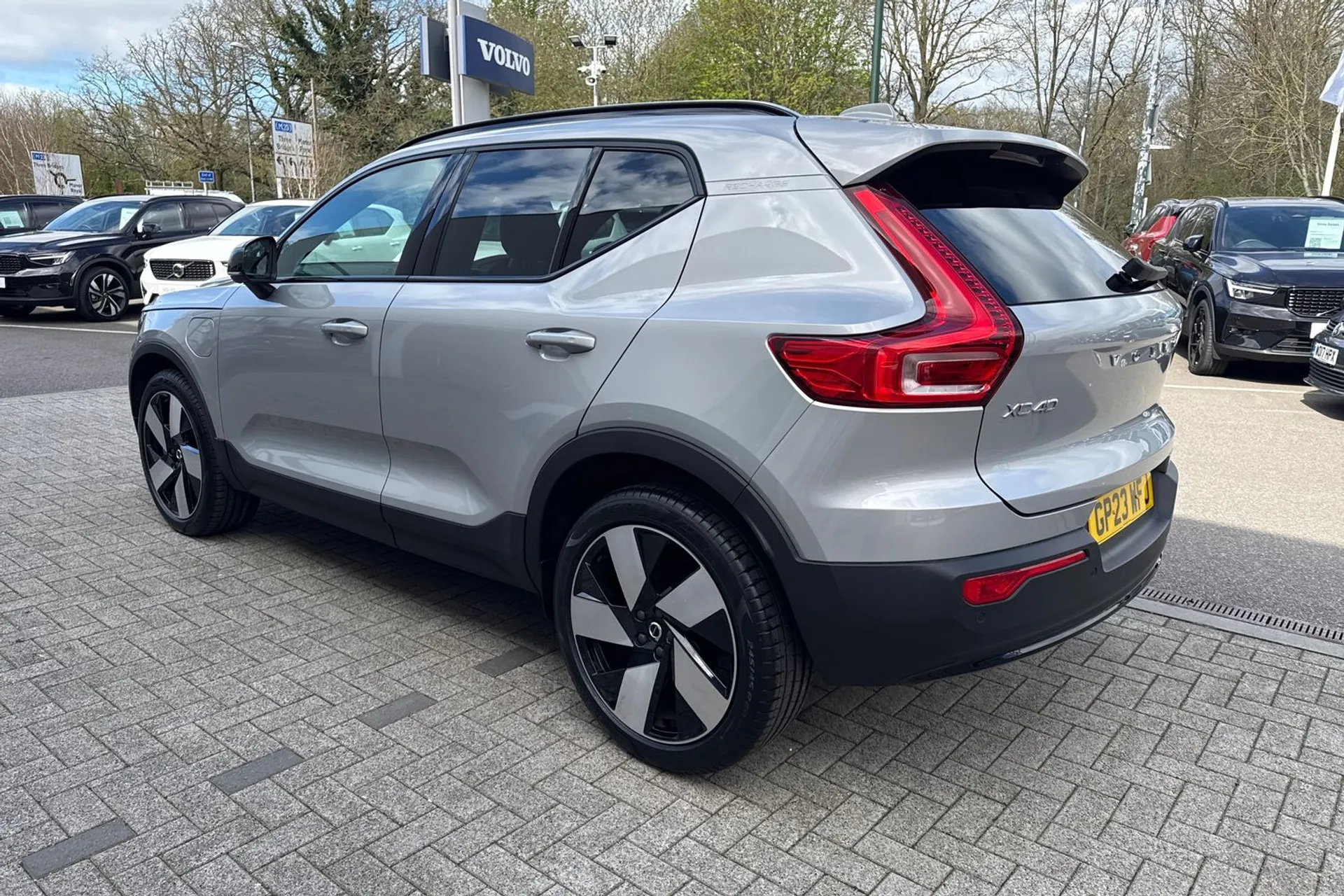 Volvo XC40 thumbnail image number 6