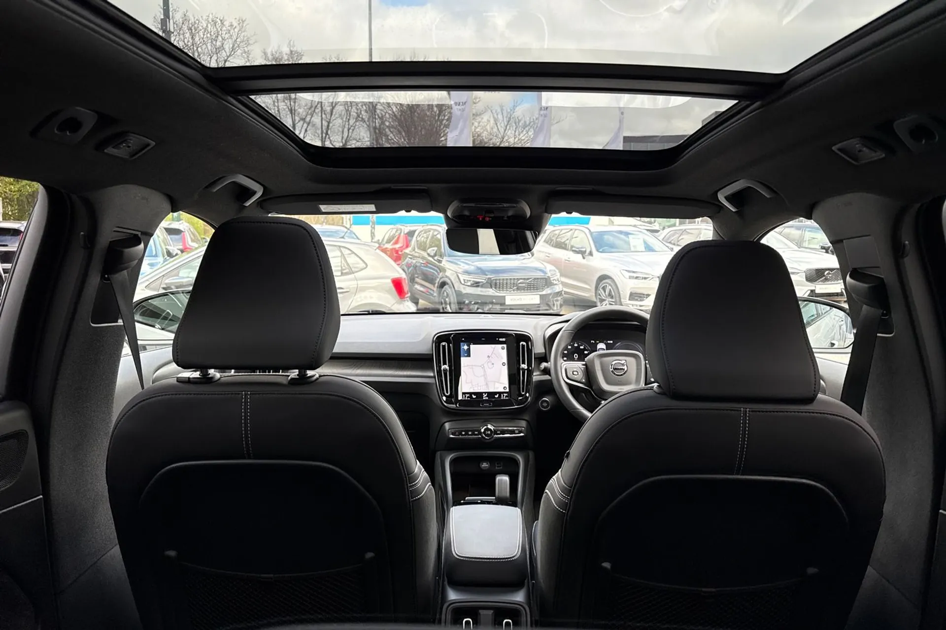 Volvo XC40 thumbnail image number 18