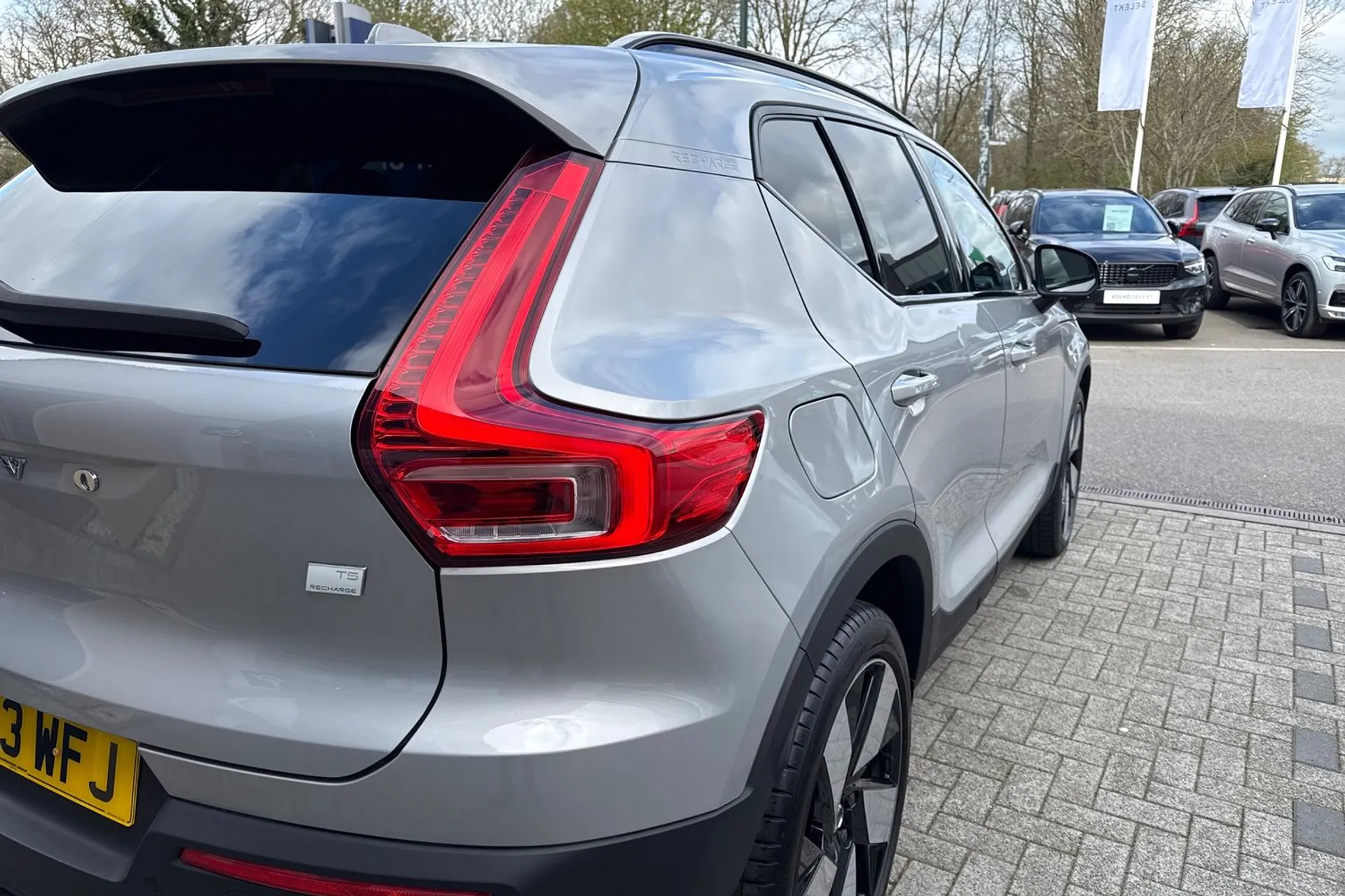 Volvo XC40 thumbnail image number 11