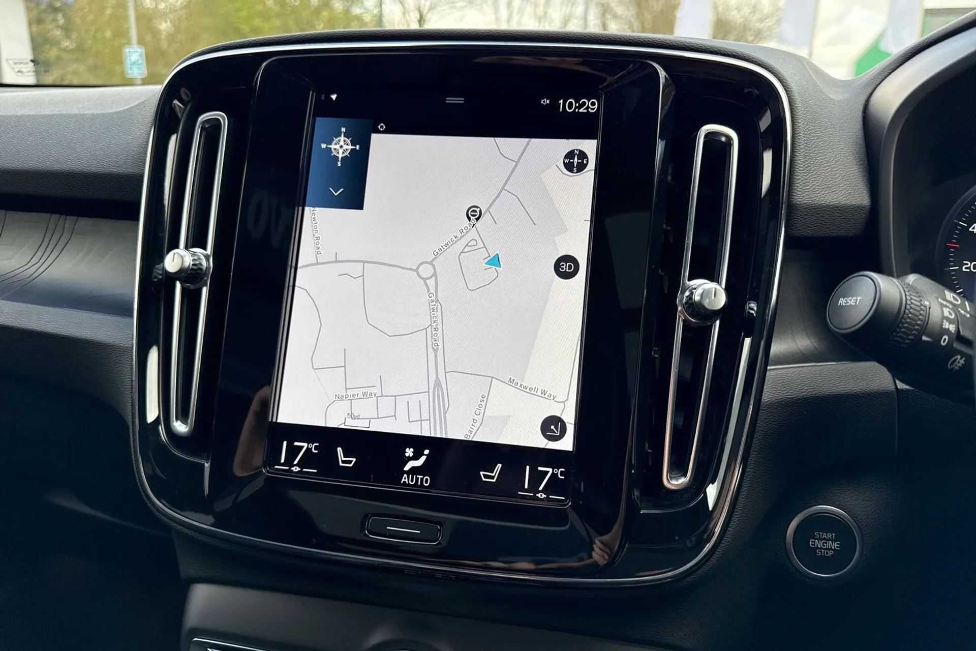 Volvo XC40 thumbnail image number 36