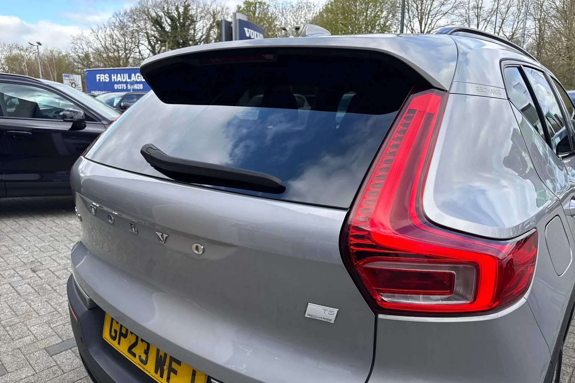 Volvo XC40 thumbnail image number 12