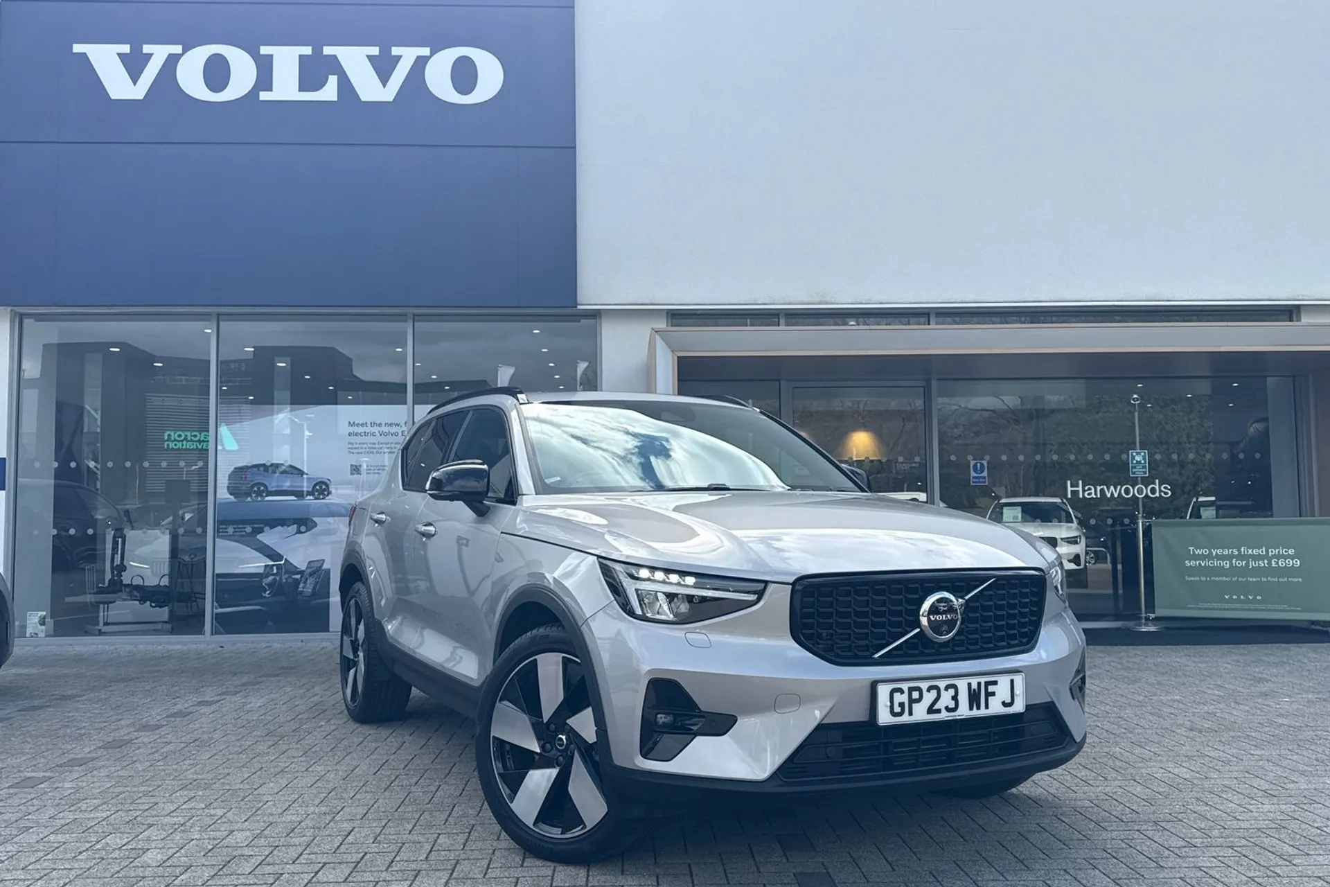 Volvo XC40 focused image
