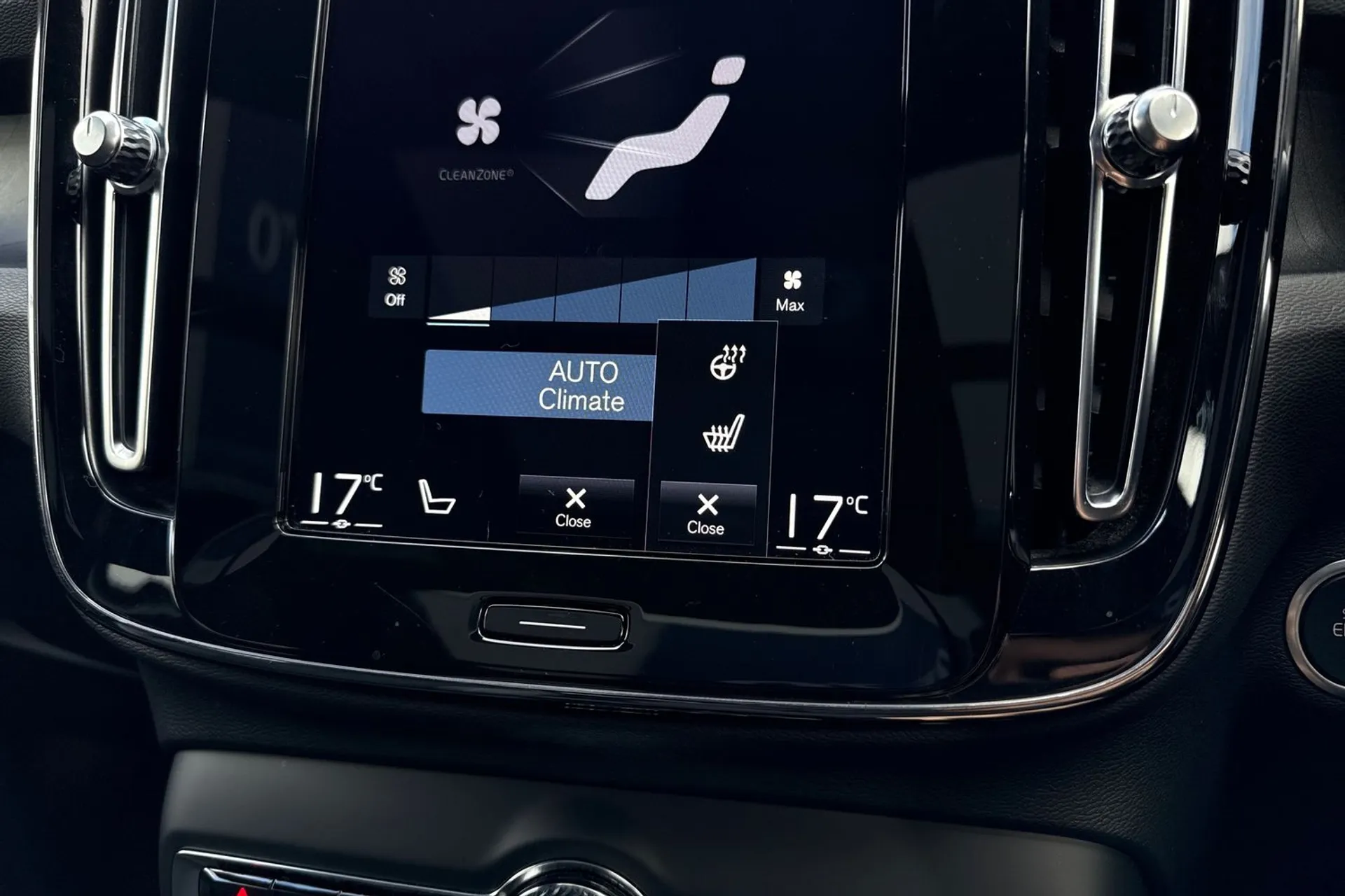 Volvo XC40 thumbnail image number 43