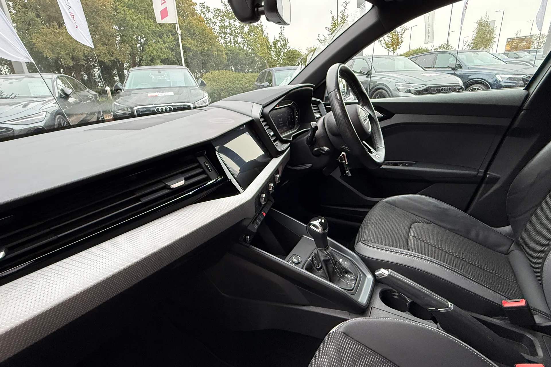 Audi A1 thumbnail image number 27