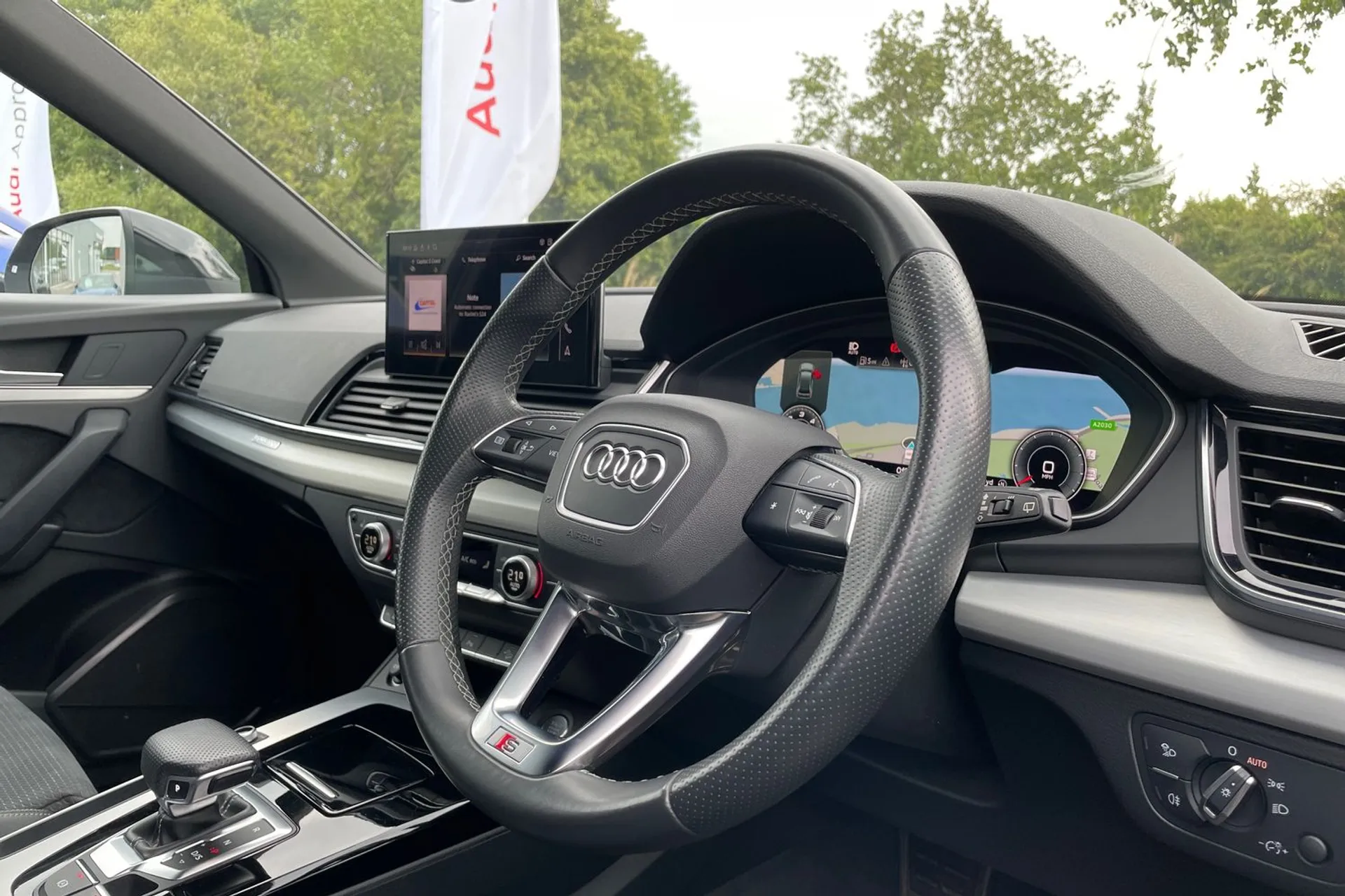 Audi Q5 thumbnail image number 25