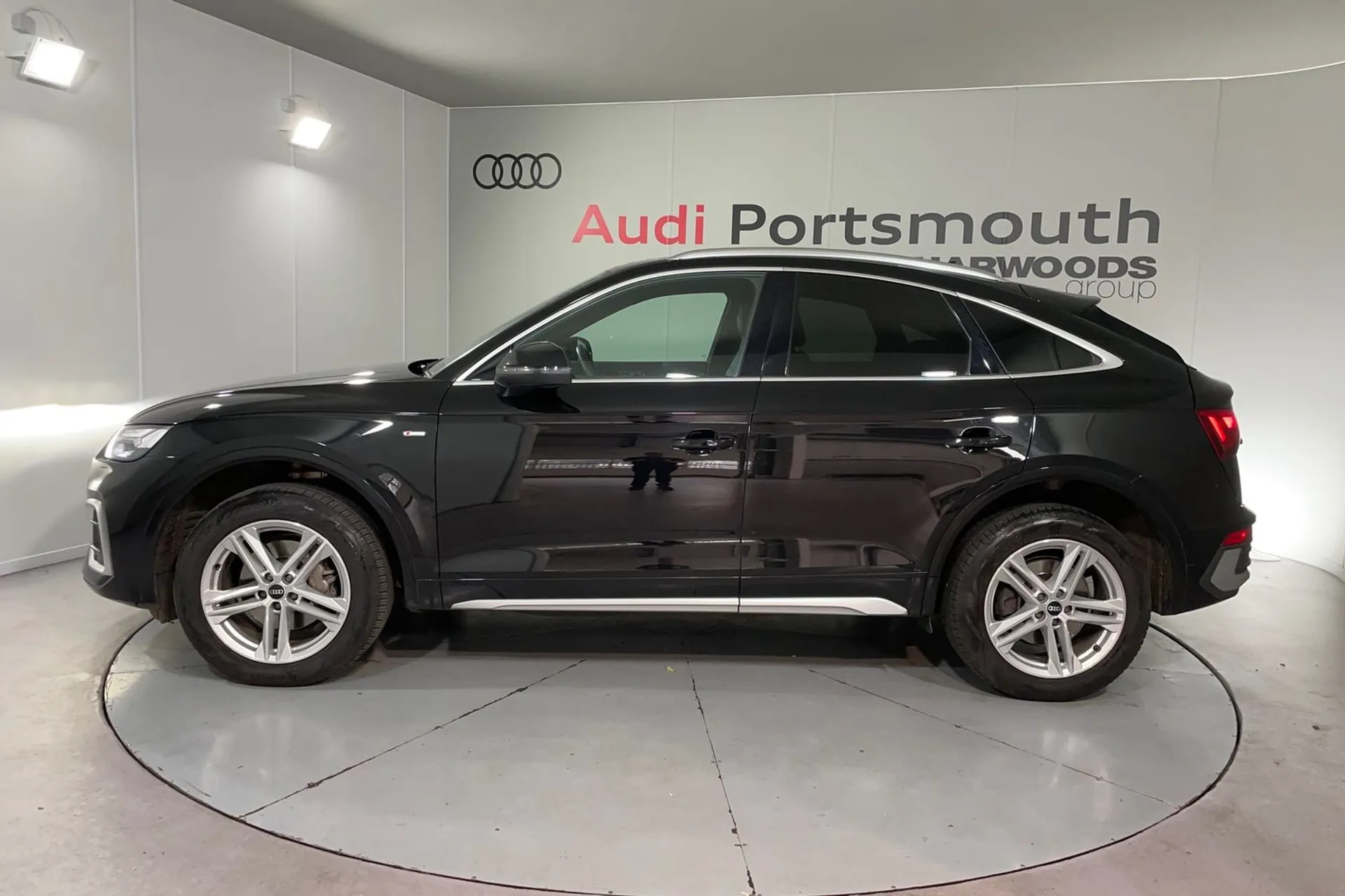 Audi Q5 thumbnail image number 10