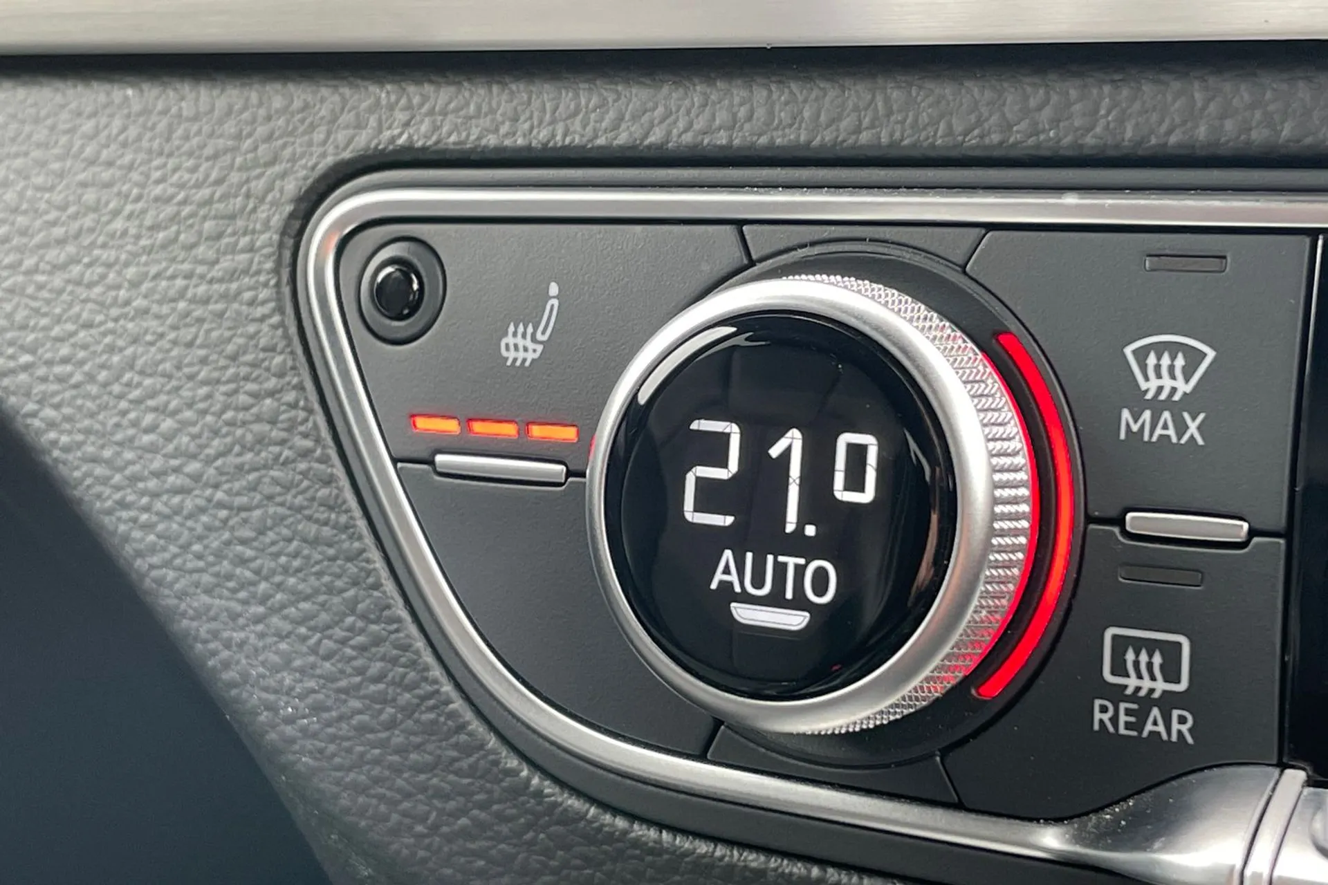 Audi Q5 thumbnail image number 43