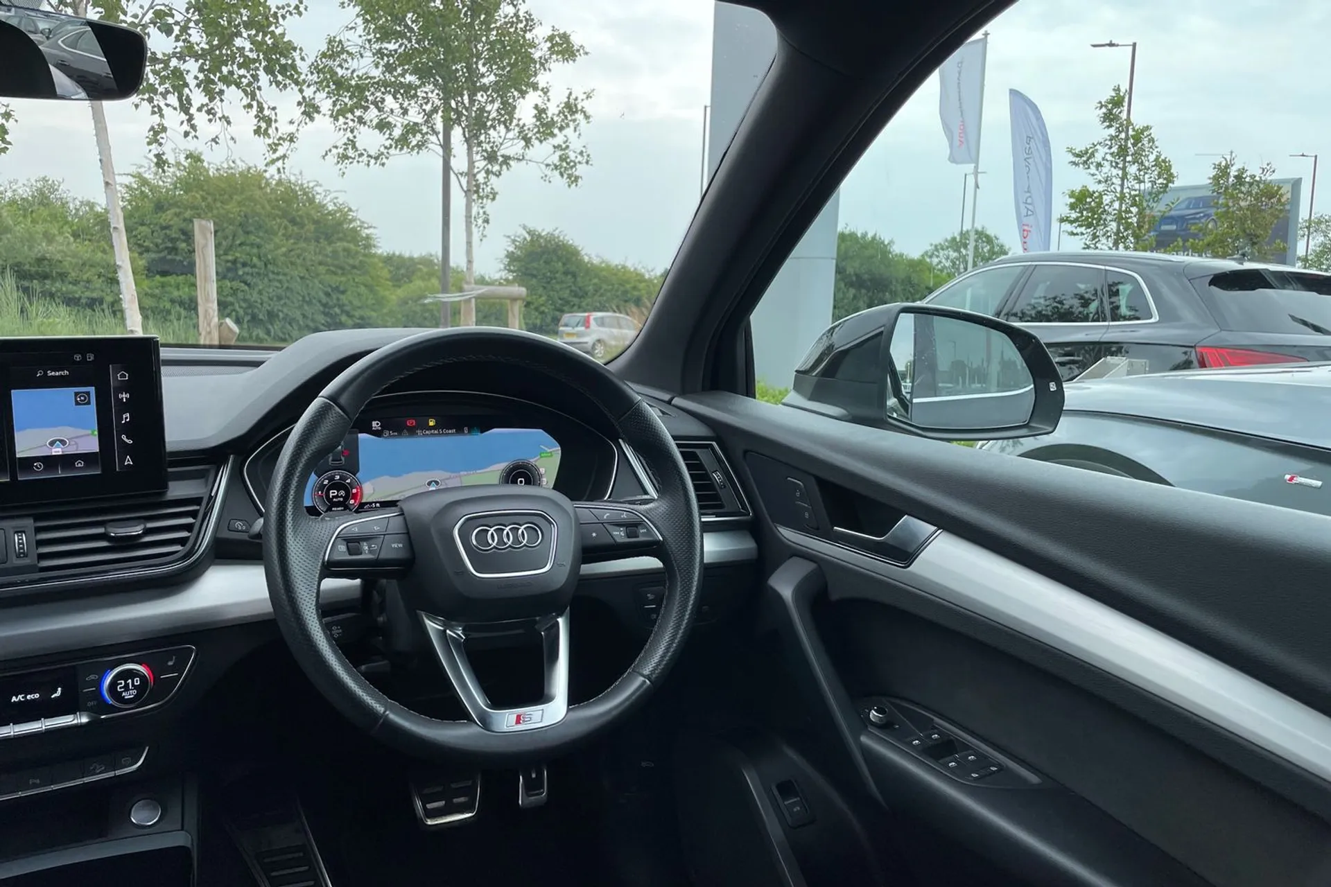 Audi Q5 thumbnail image number 36