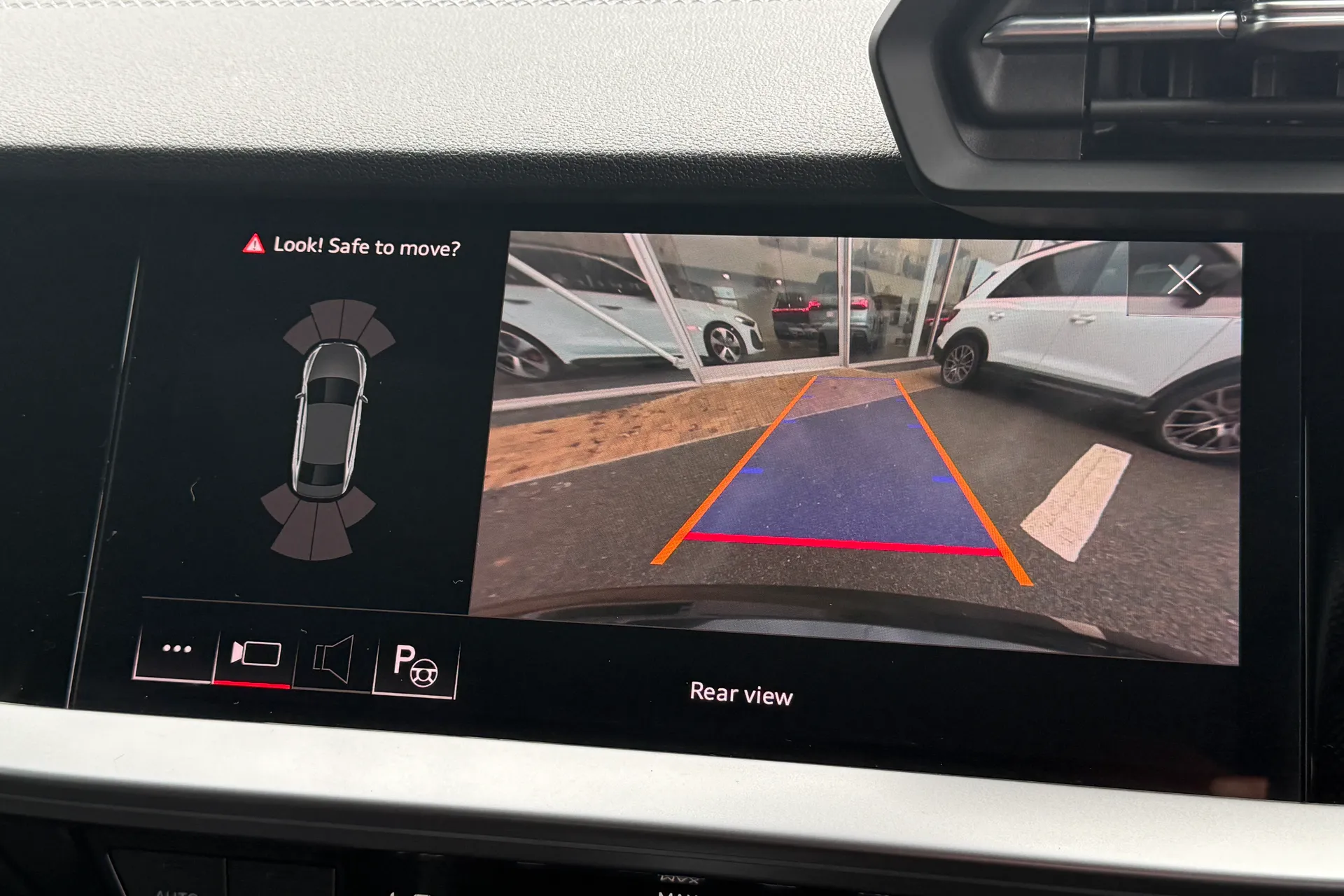 Audi A3 thumbnail image number 7