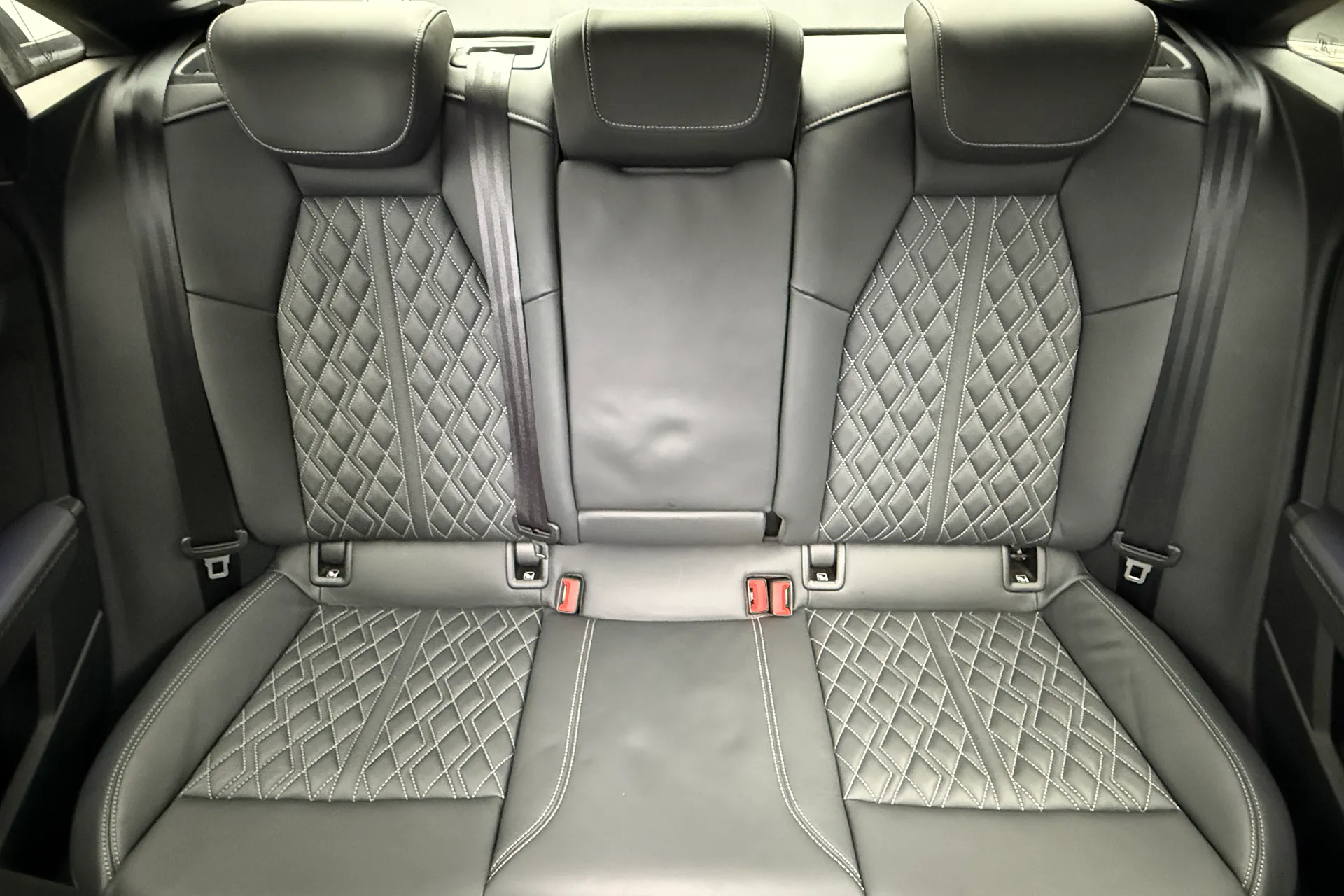 Audi A3 thumbnail image number 26