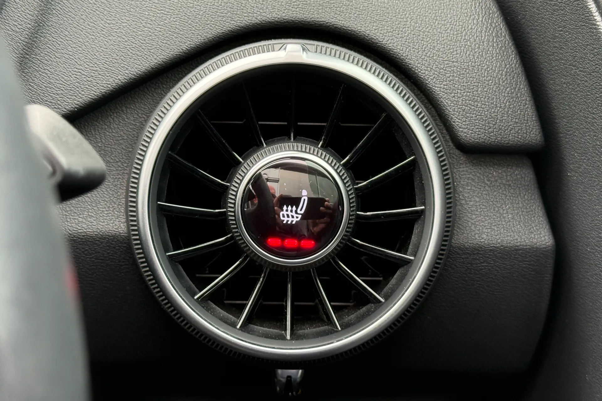 Audi TT thumbnail image number 52