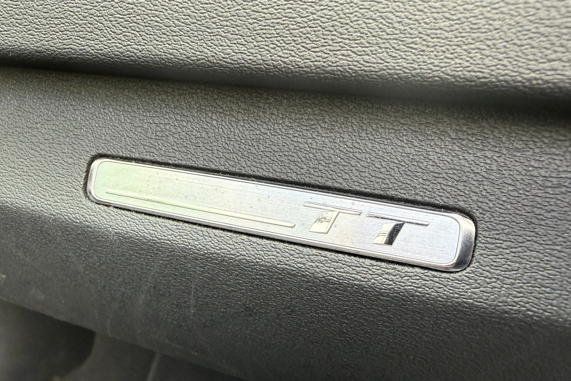 Audi TT thumbnail image number 45