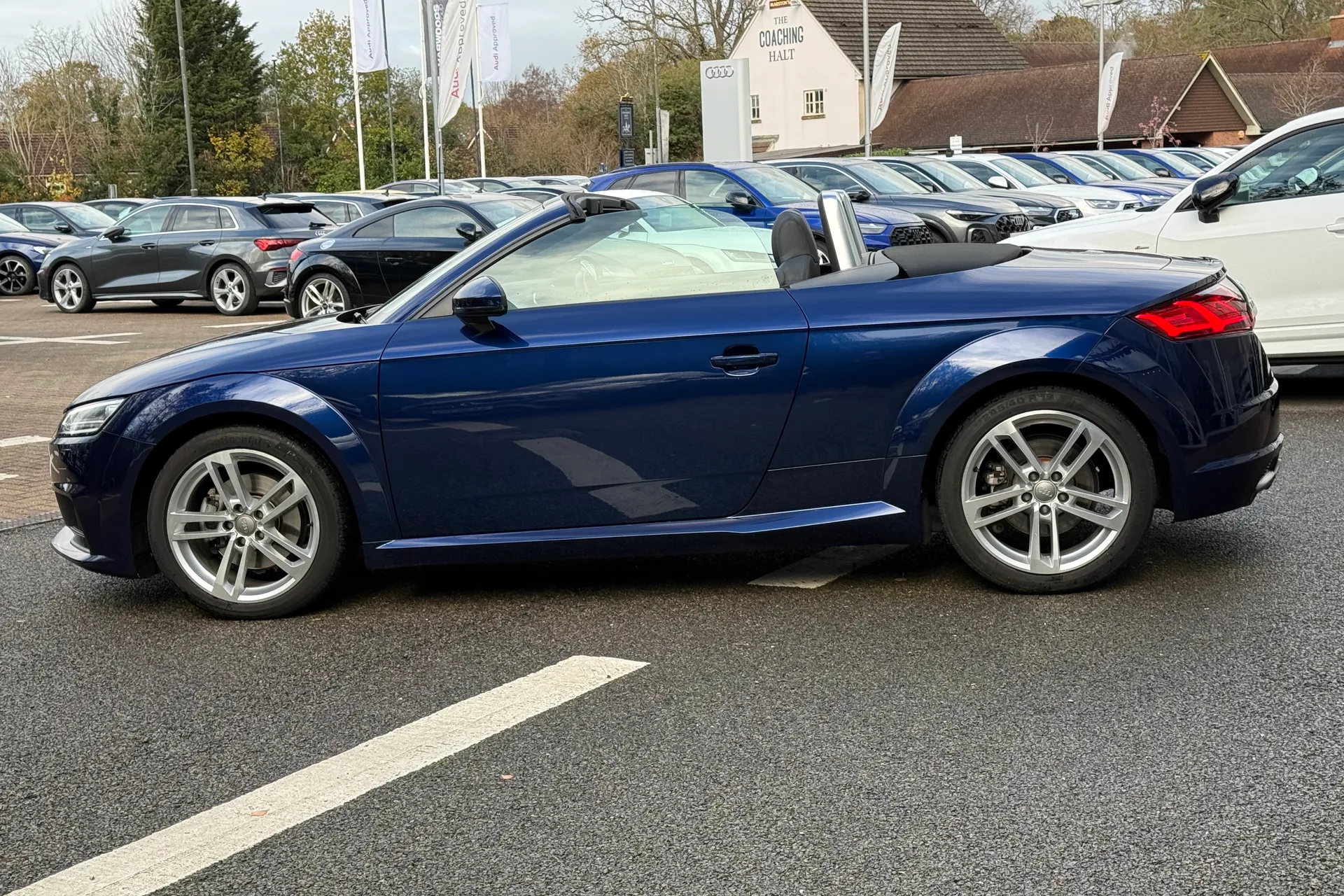 Audi TT thumbnail image number 14