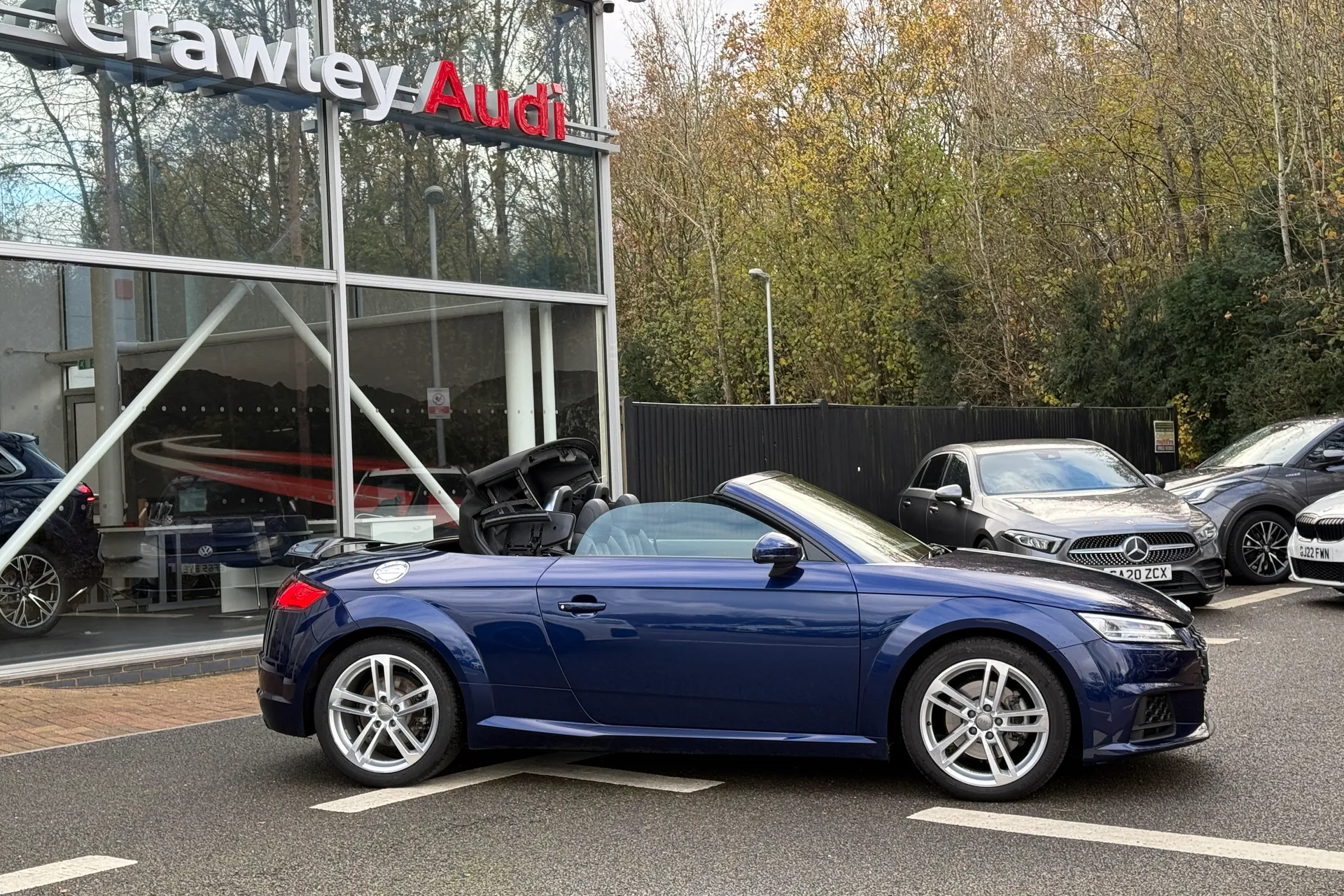 Audi TT thumbnail image number 24