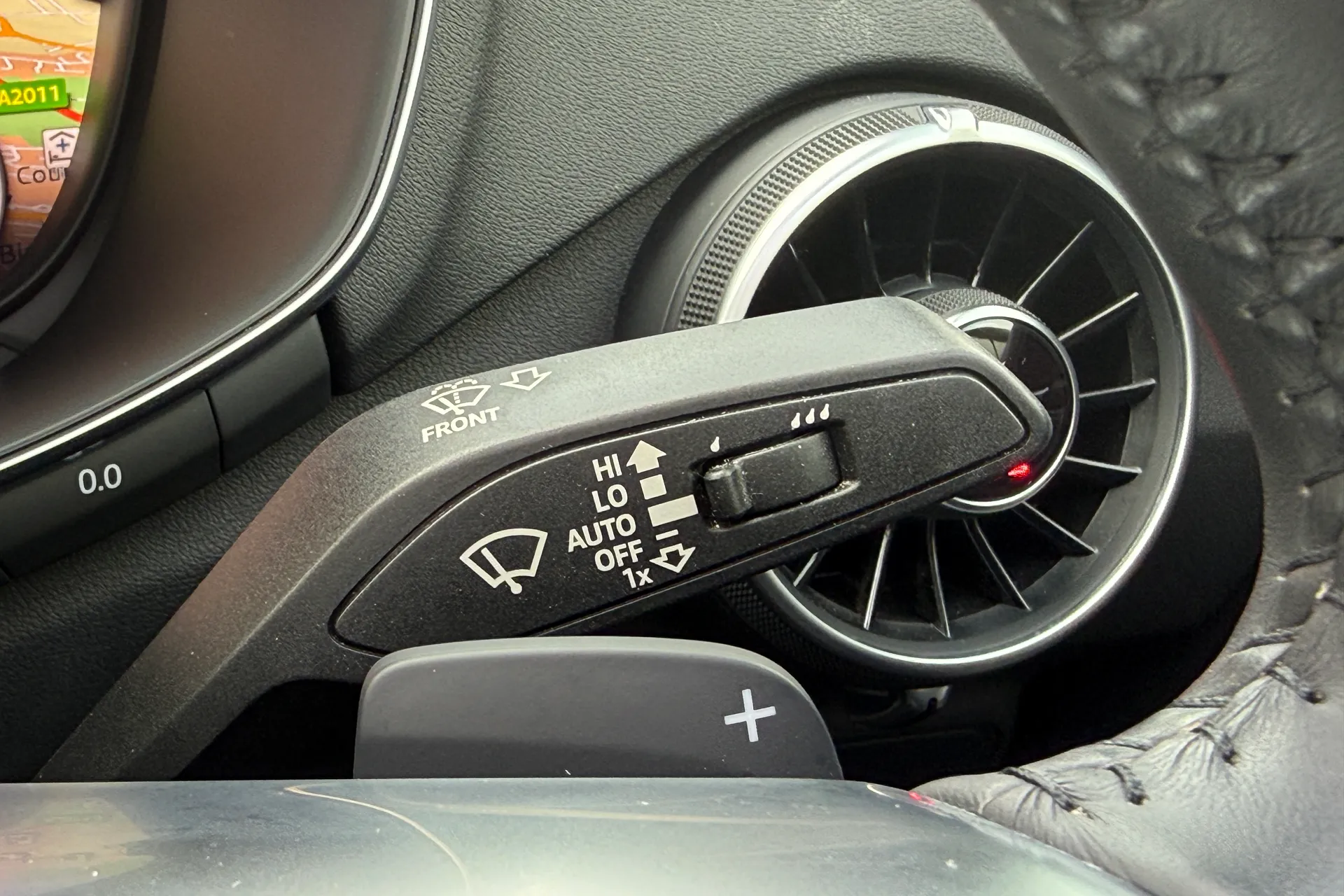 Audi TT thumbnail image number 51