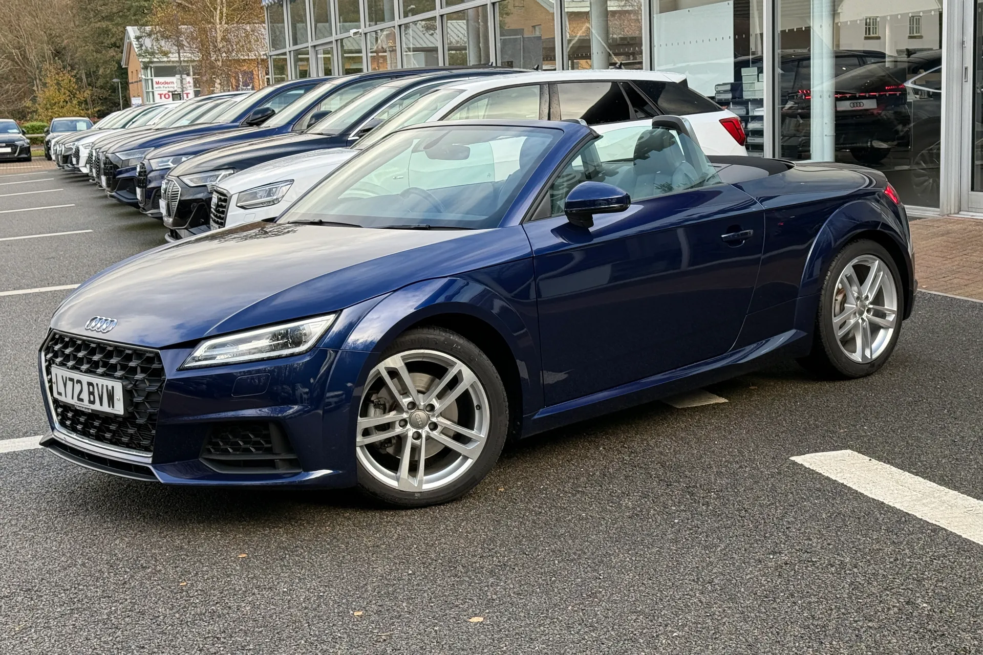 Audi TT thumbnail image number 15