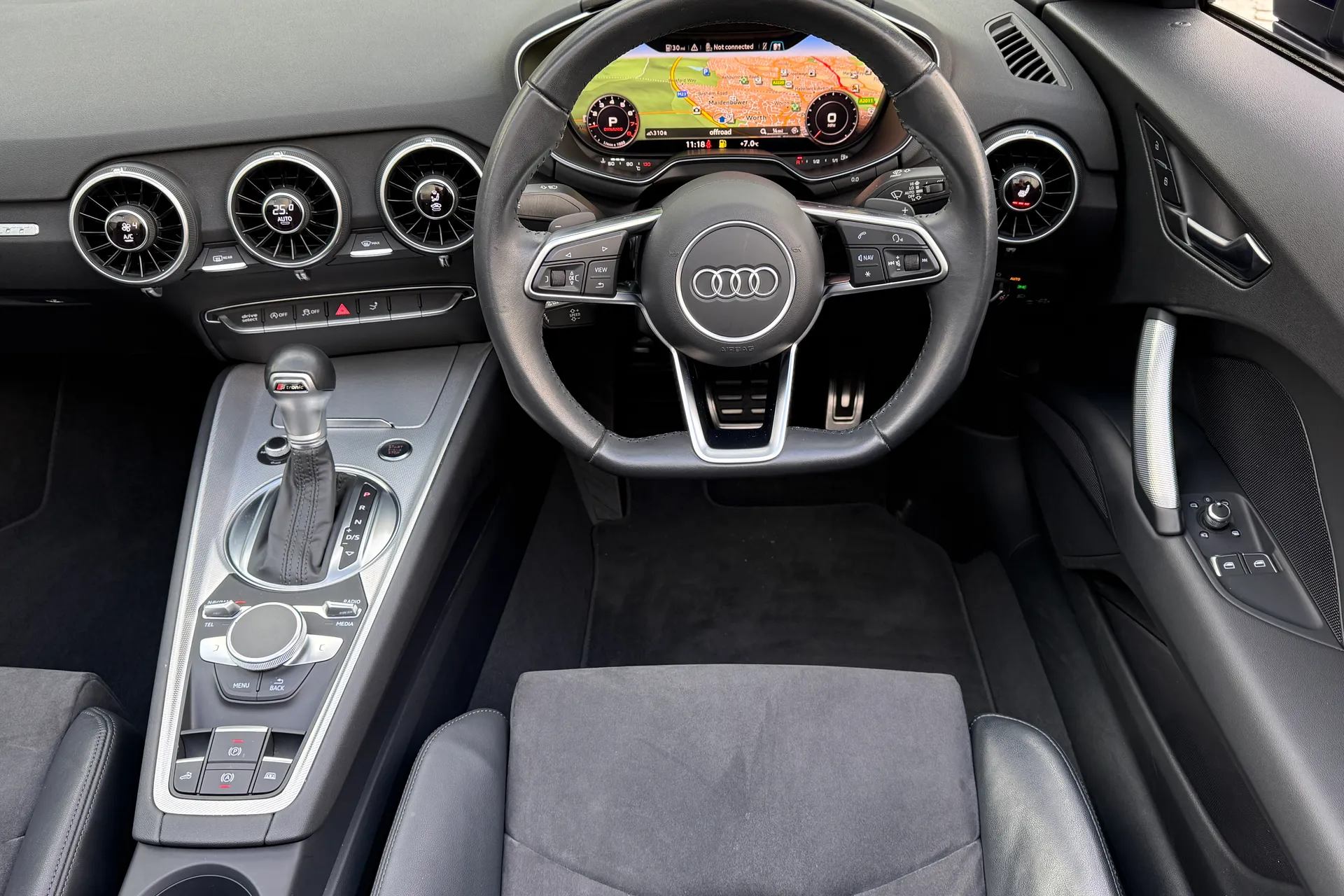 Audi TT thumbnail image number 34