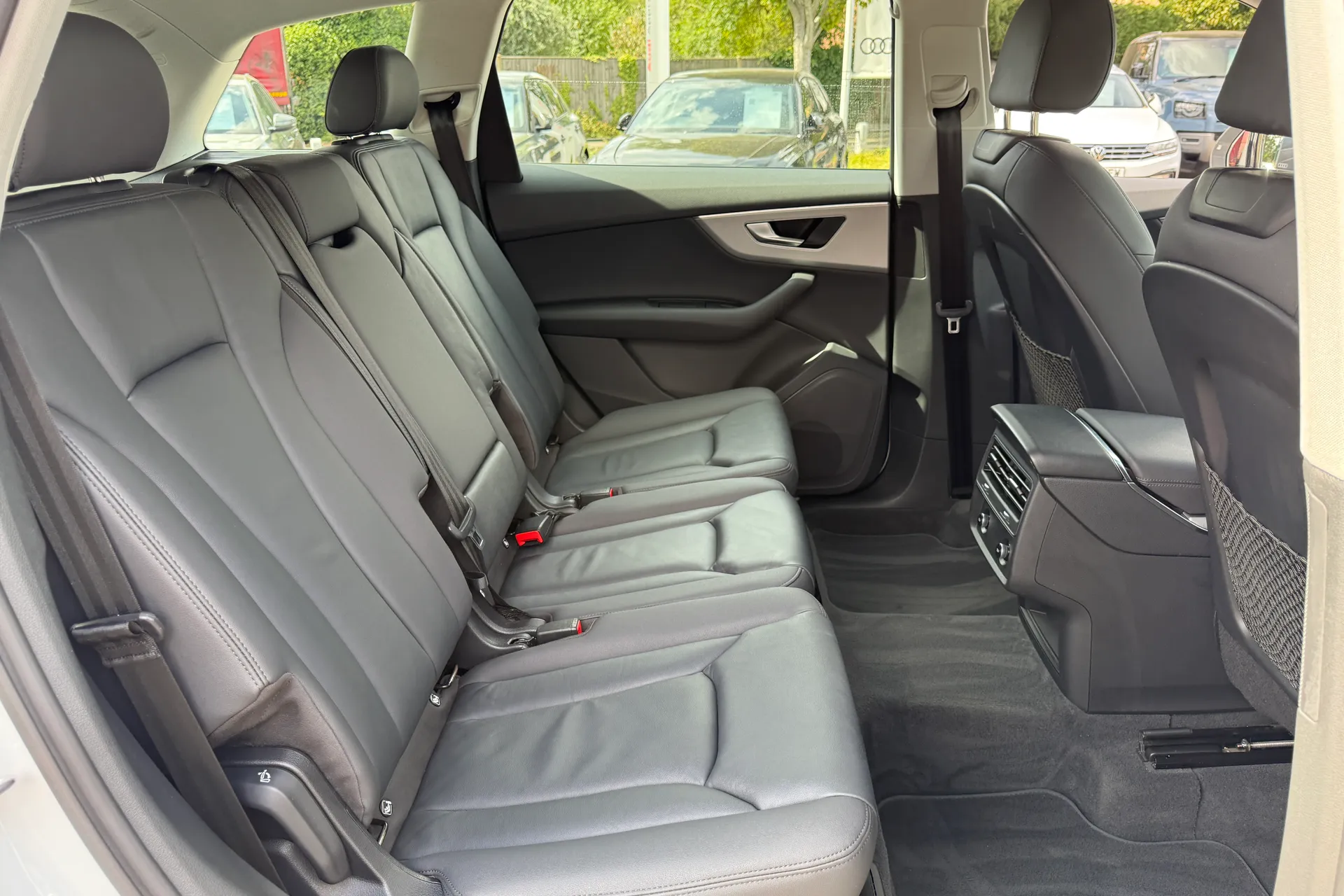 Audi Q7 thumbnail image number 48