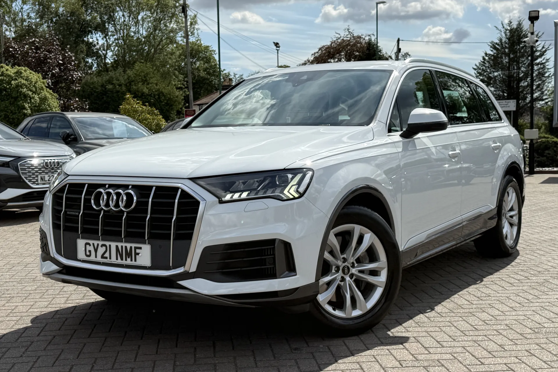 Audi Q7 thumbnail image number 29
