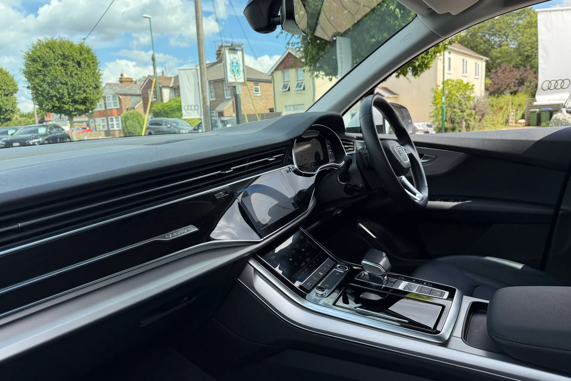 Audi Q7 thumbnail image number 32